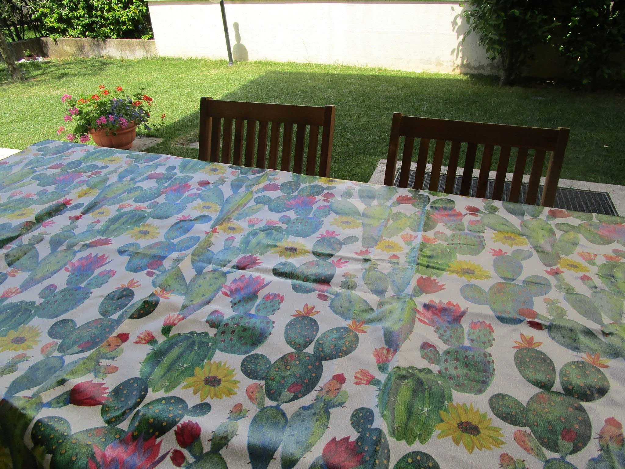 Mantel de algodón plastificado con diseño de cactus 100 % impermeable - Todas las medidas - Fabricado en Italia - Dimensiones: 140 x 180 cm