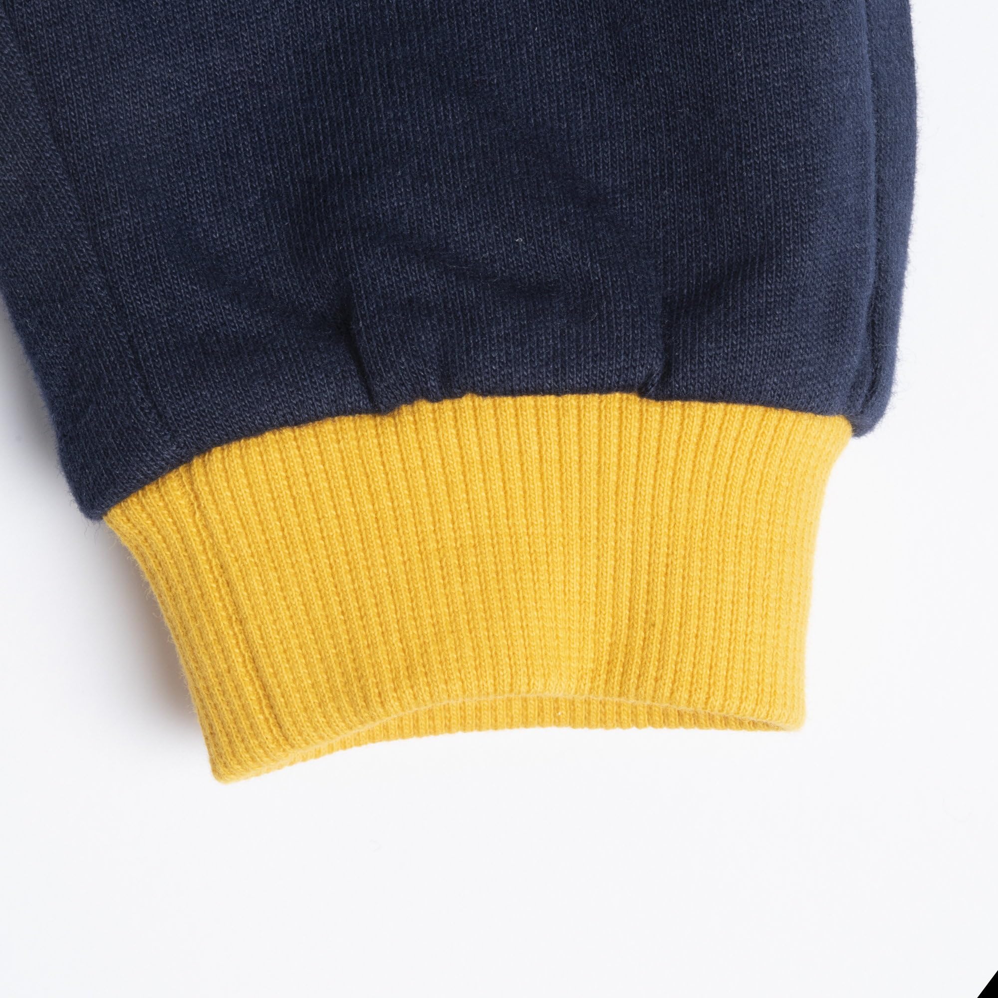 Chicco, Pantaloni Tuta Neonato, Comodi e alla Moda, con Vita Elasticizzata ed Elastico alla Caviglia, in Morbido Cotone, Lavabili in Lavatrice, Abbigliamento Neonato 0-24 Mesi, Designed in Italy