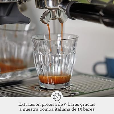 Imagen de una taza de café espresso hecho en casa