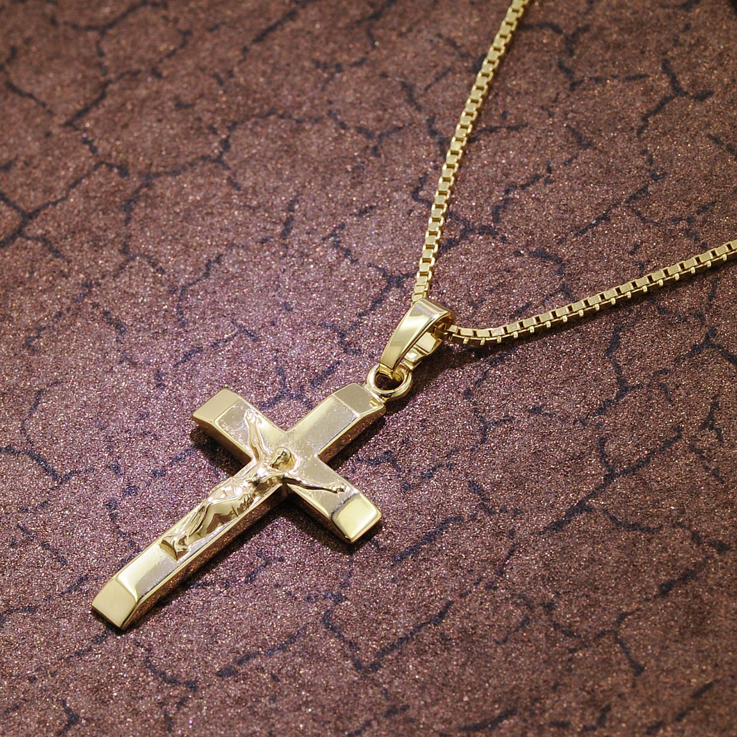 trendor Kruzifix-Anhänger 22 mm Gold 333 mit goldplattierter Halskette