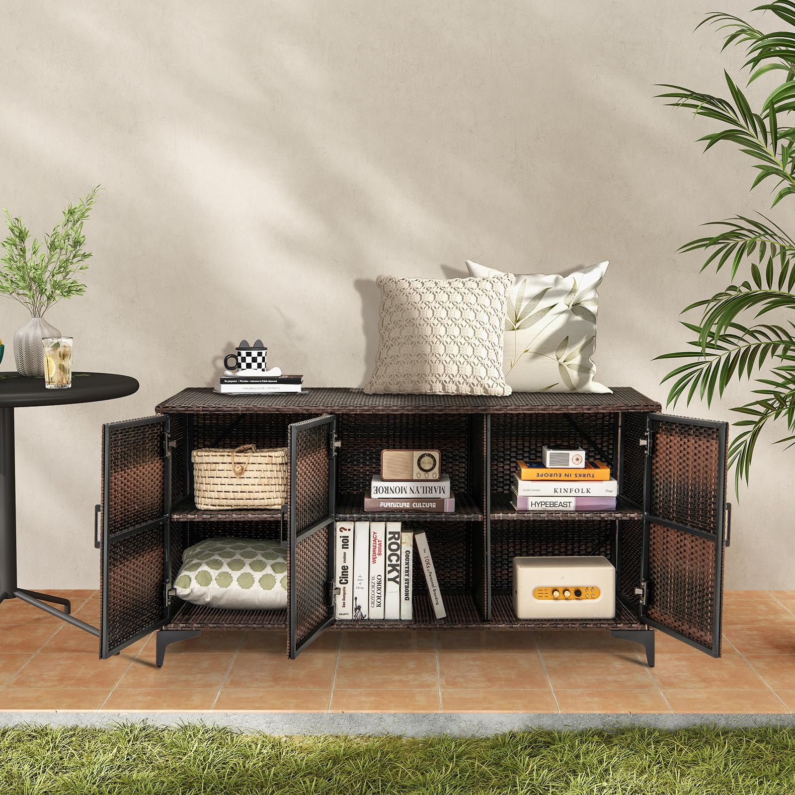 COSTWAY Gartenschrank Rattan, Terrassenschrank mit Türen & abnembaren Regalen, Balkonschrank, Outdoor Aufbewahrungsschrank für Garten, Terrasse, 135 x 50 x 70,5 cm (Braun)
