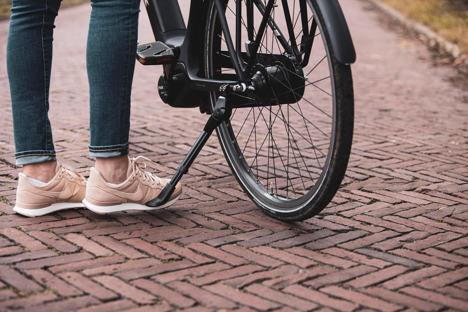 Ursus Unisex - Adult King 2 Rear Stand, Black, One Size