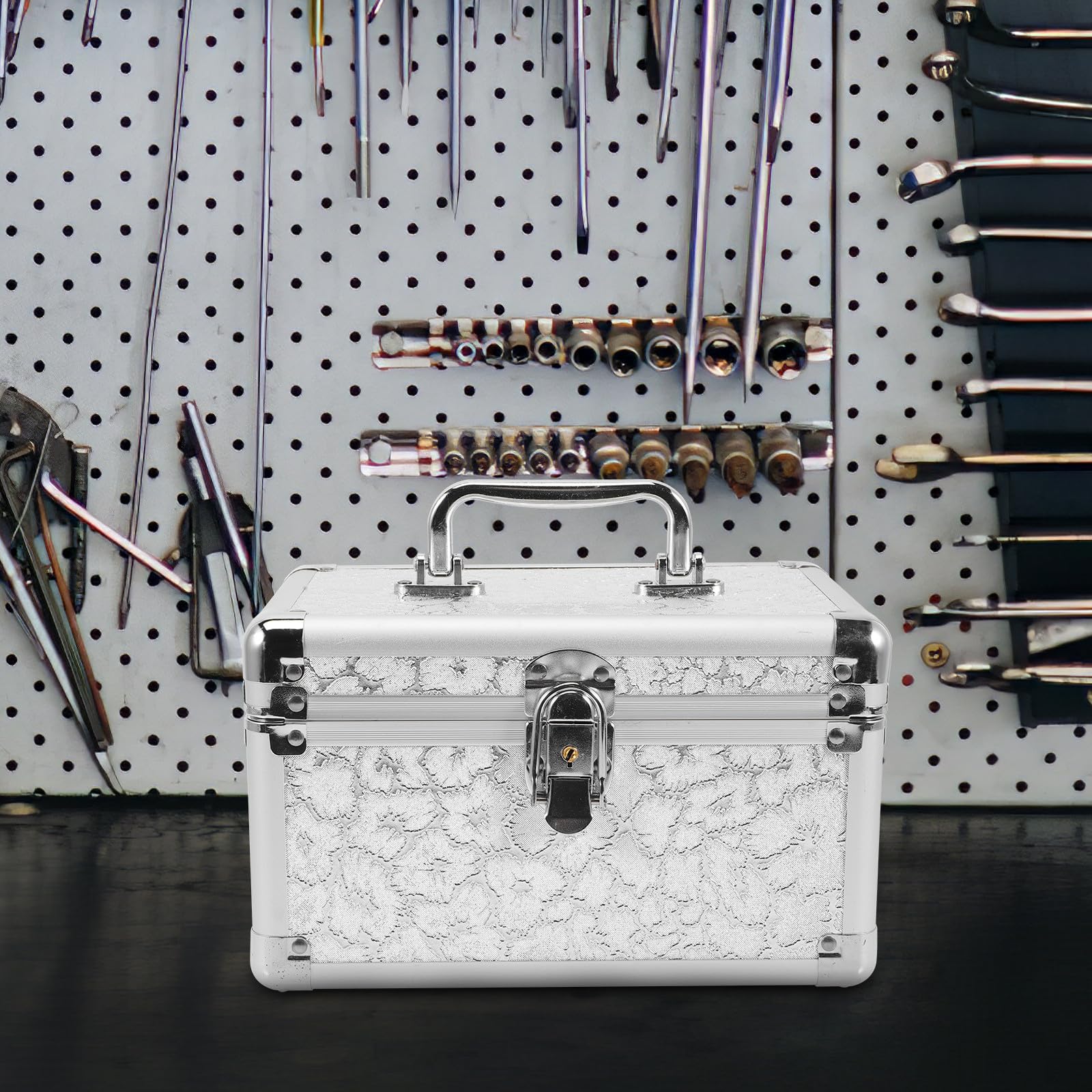 Große Silber mit Aluminiumlegierung Medikamentenbox, Griff | Großes Fassungsvermögen, Robust und Leicht zu Öffnen, für Werkstatt und Geschäftsreise, Kompakt Tragbar