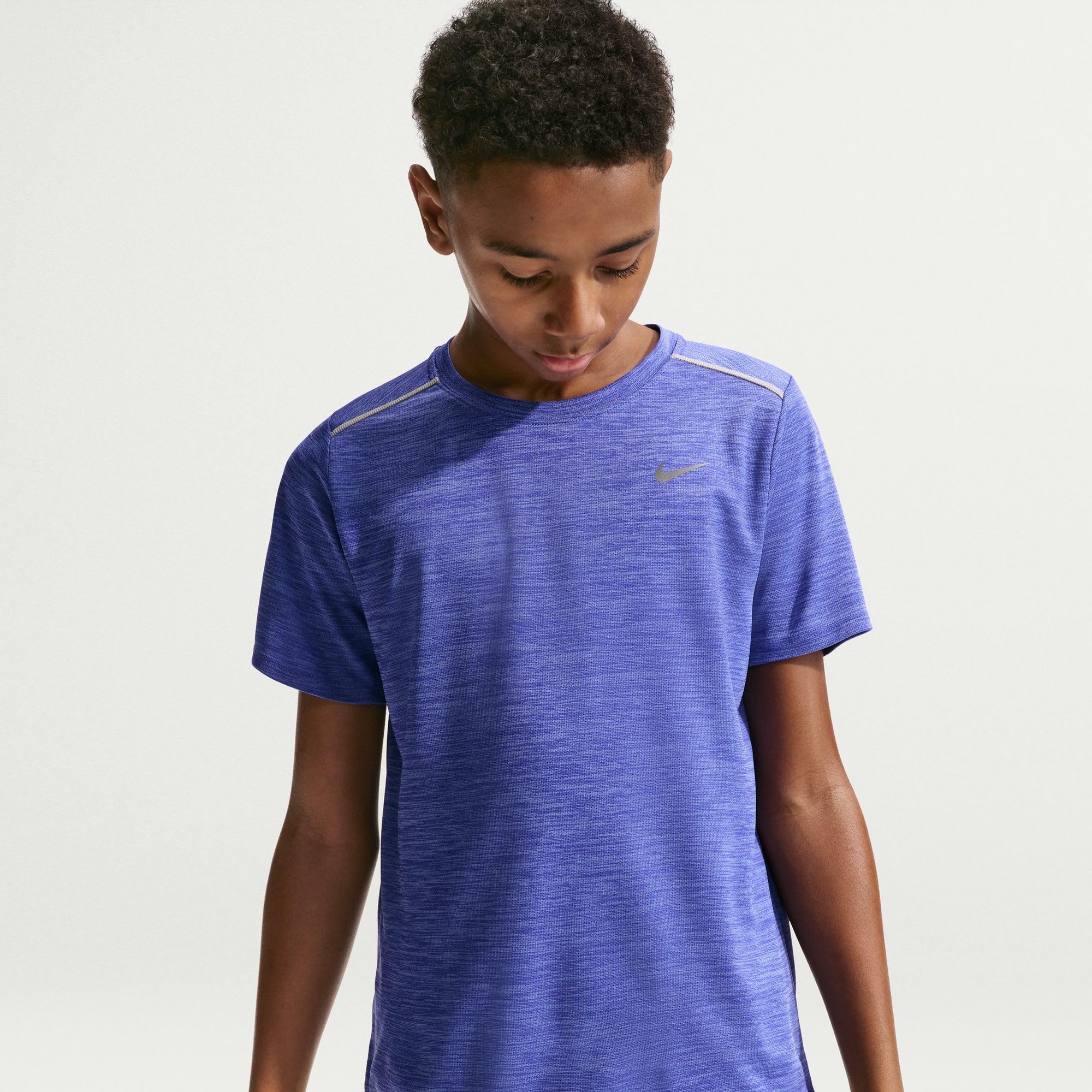 Nike Nike Miler Dri-Fit Kurzarmshirt für Ältere Kinder Maglia a Maniche Corte Unisex - Bambini e Ragazzi