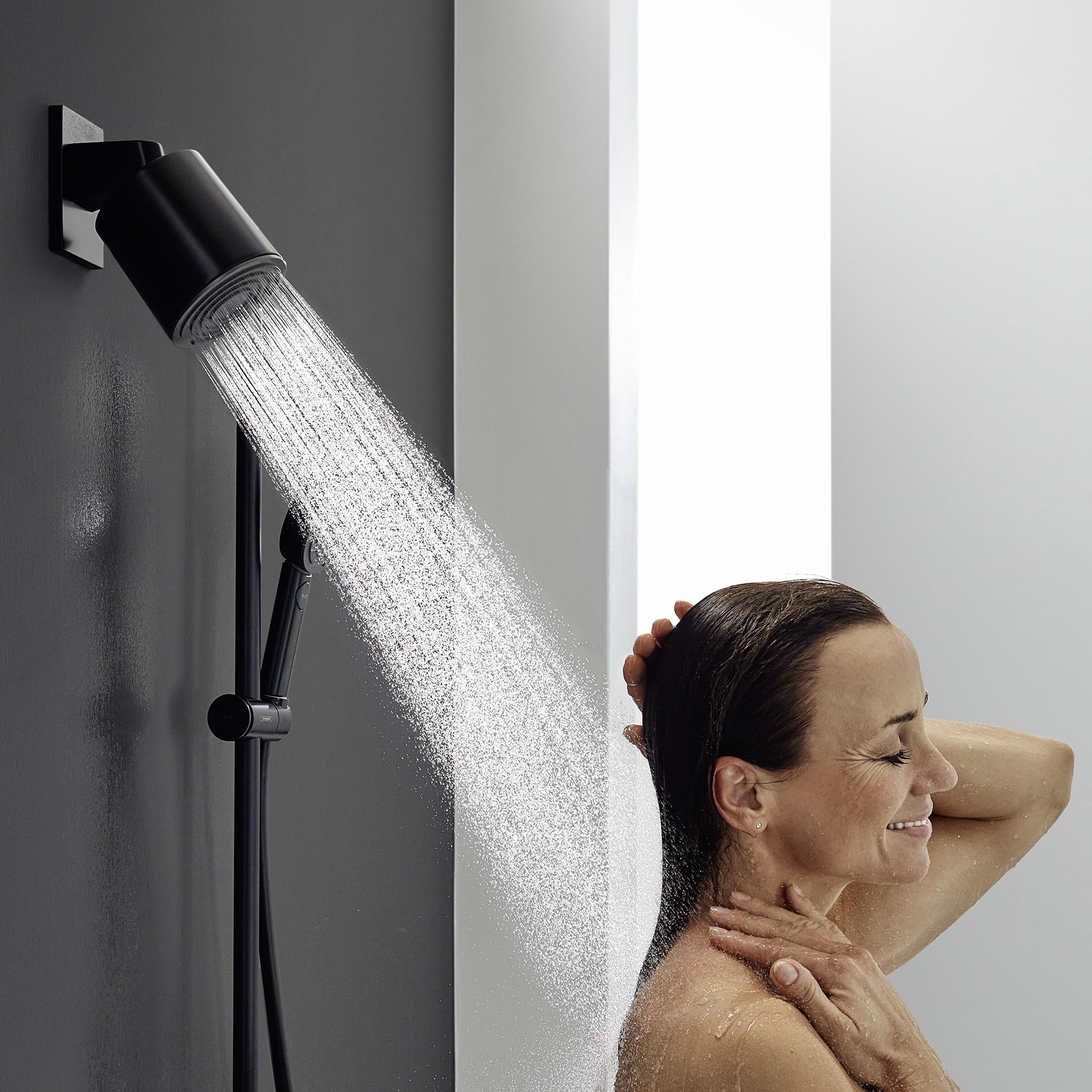 hansgrohe Pulsify S - Soffione doccia, Doccia a pioggia tondo (⌀ 105 mm) con 1 getto per montaggio a parete/soffitto, con funzione anticalcare, nero opaco, 24130670