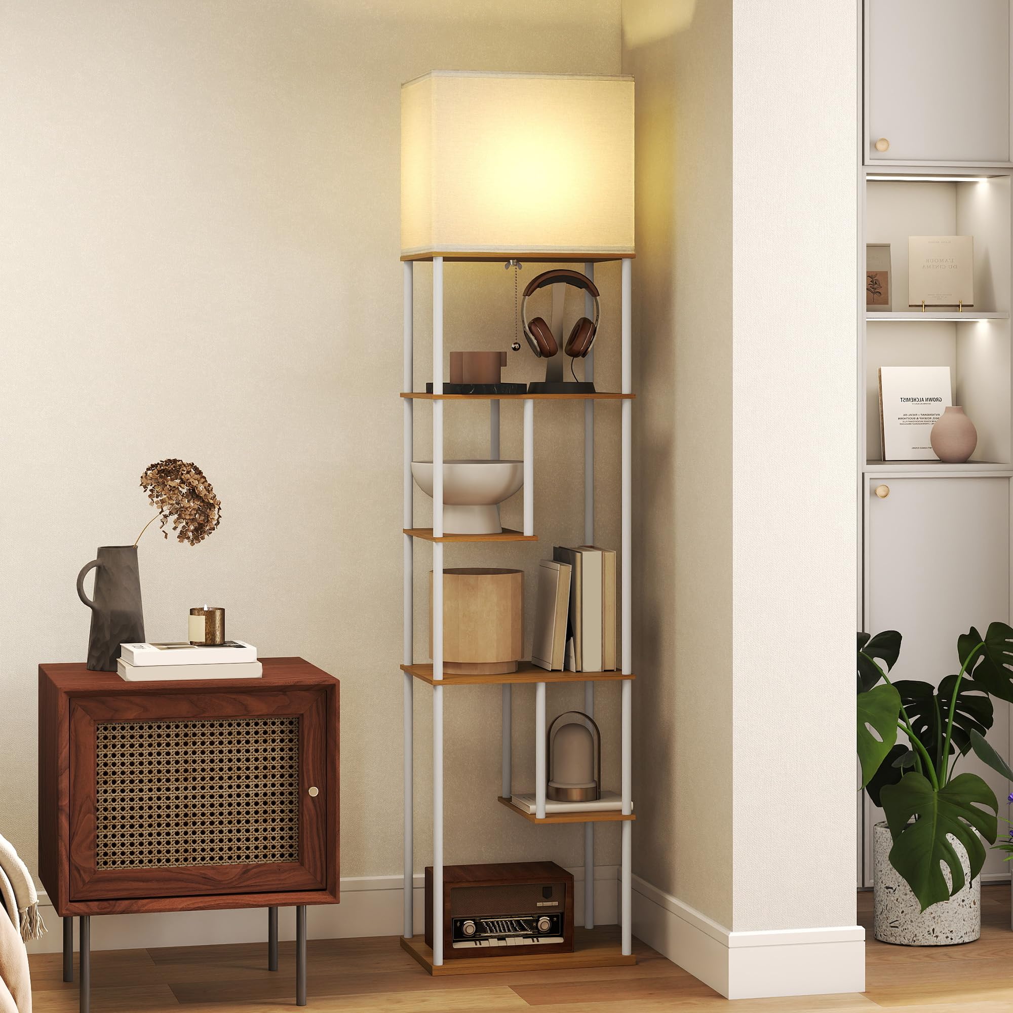 Lámpara de pie con estantes de madera y metal