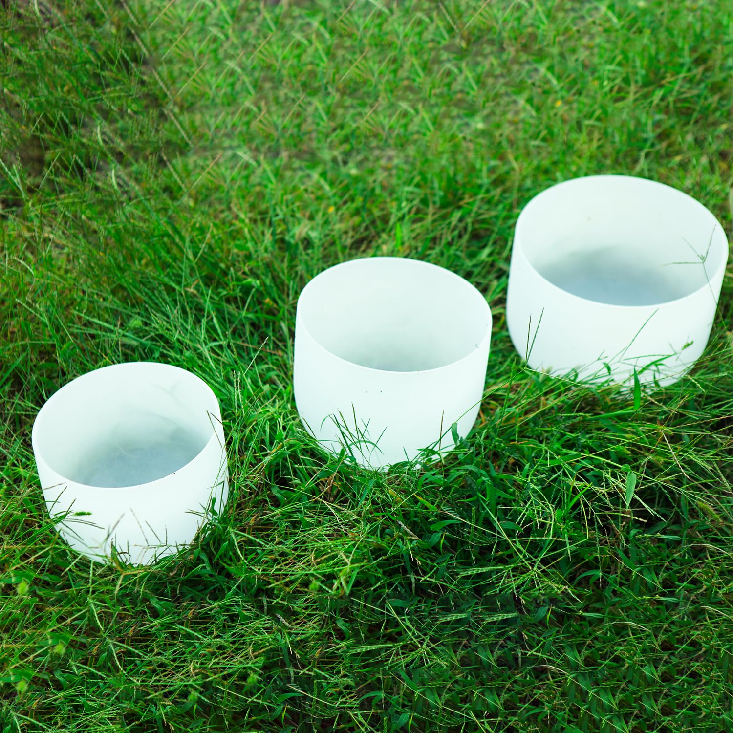 Hye-eun Set di 3 campane tibetane in cristallo, 432 Hz, bianco, 6-10 pollici, B, G, E, con borsa per la meditazione, lo yoga, la musicoterapia e la guarigione del suono