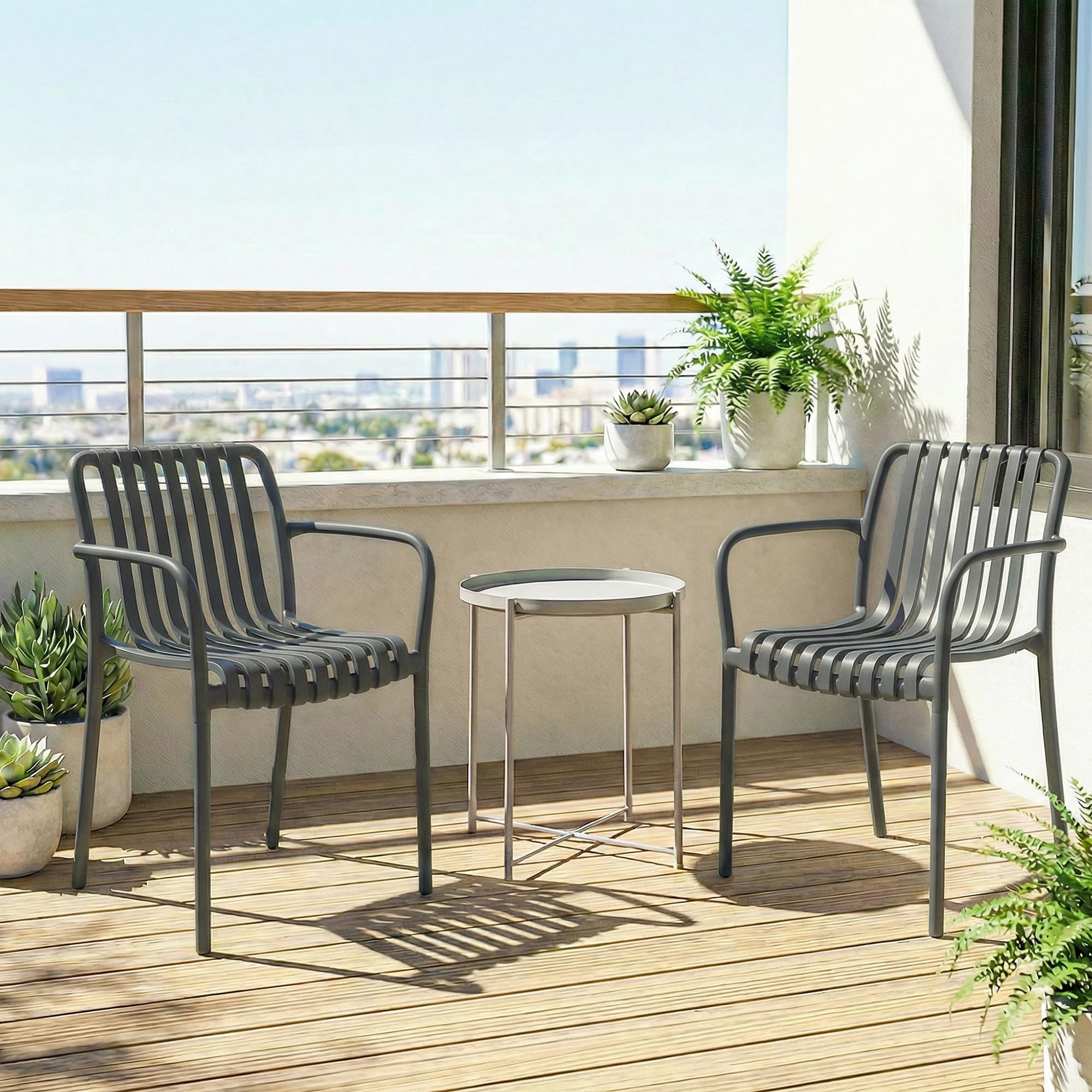 Outsunny Gartenstühle 4er Set Stapelbare Terrassenstühle mit Lamelldesign Armlehnen, Ergonomisch Balkonstühle bis 120 kg Stapelstühle für Garten, Balkon, Terrasse 55 x 58,5 x 81,5 cm Dunkelgrau