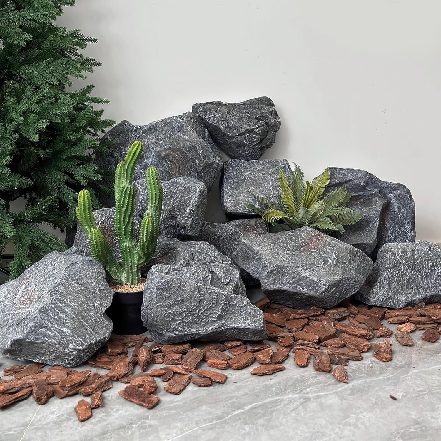 Lightweight Fake Rocks, Faux Rock for Landscaping, Low Maintenance PU & Foam Landscape Rock, for Aquarium Décor, Garden Photography, Pool, Yard Décor(38 * 29 * 27cm/15 * 11.5 * 11in)