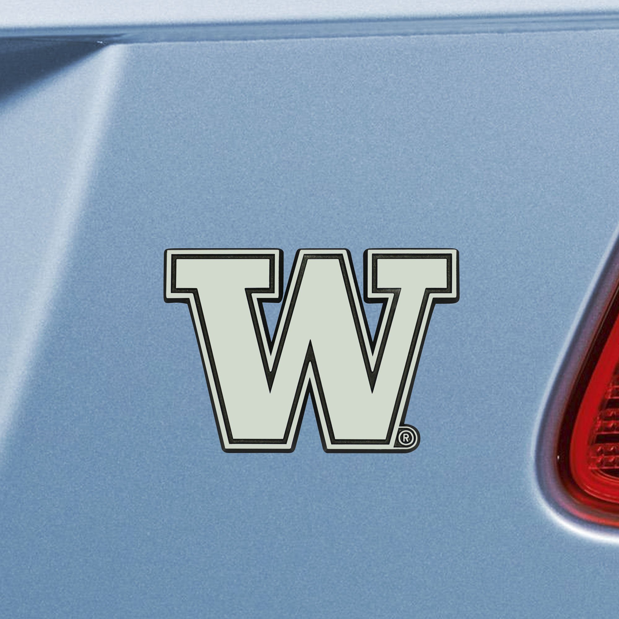 FANMATS NCAA Unisex-Adult Chrome Emblem