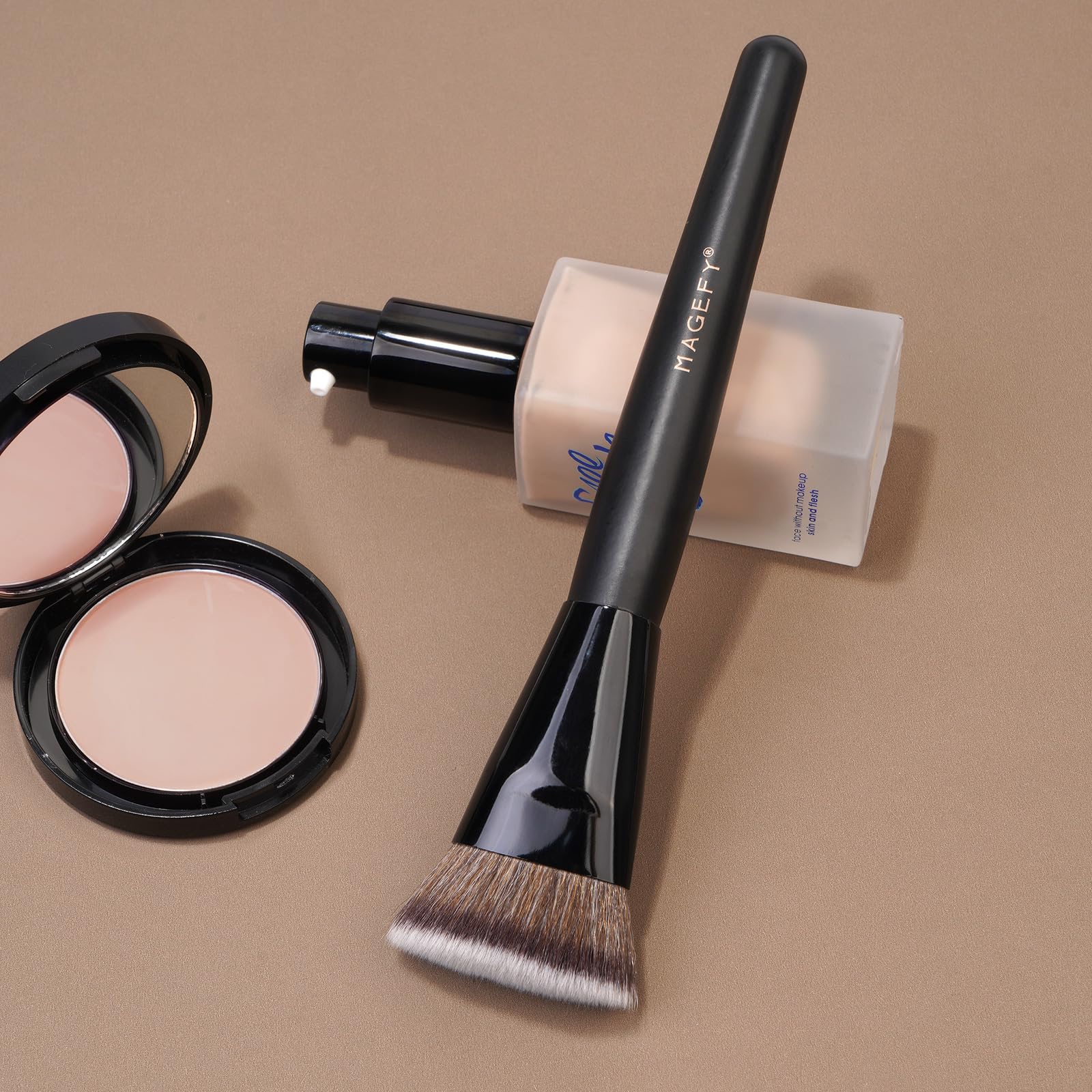 MAGEFY Flat Contour Brush, Professional Flat Top Makeup Brush For Liquid & Cream Contour & Bronzer, Synthetic Bristles Detailed Contour Nose Makeup Brush, Dense, 1 Count