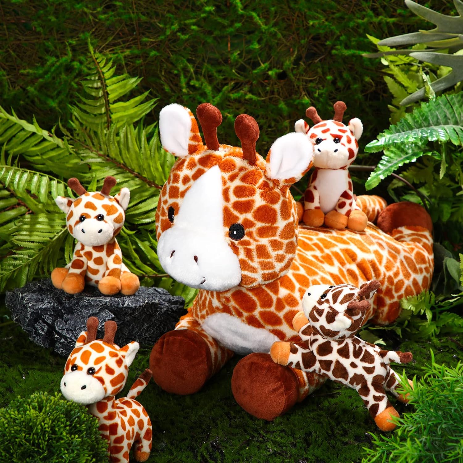 Honoson 5 Pcs Valentine Giraffe Stuffed Animals Set 18'' Large Mommy Giraffe Plush with 4 Cute Baby Zippered Tummy Softer for Kids Boy Girl Galentine New Year Birthday Favor Party(Grovel)