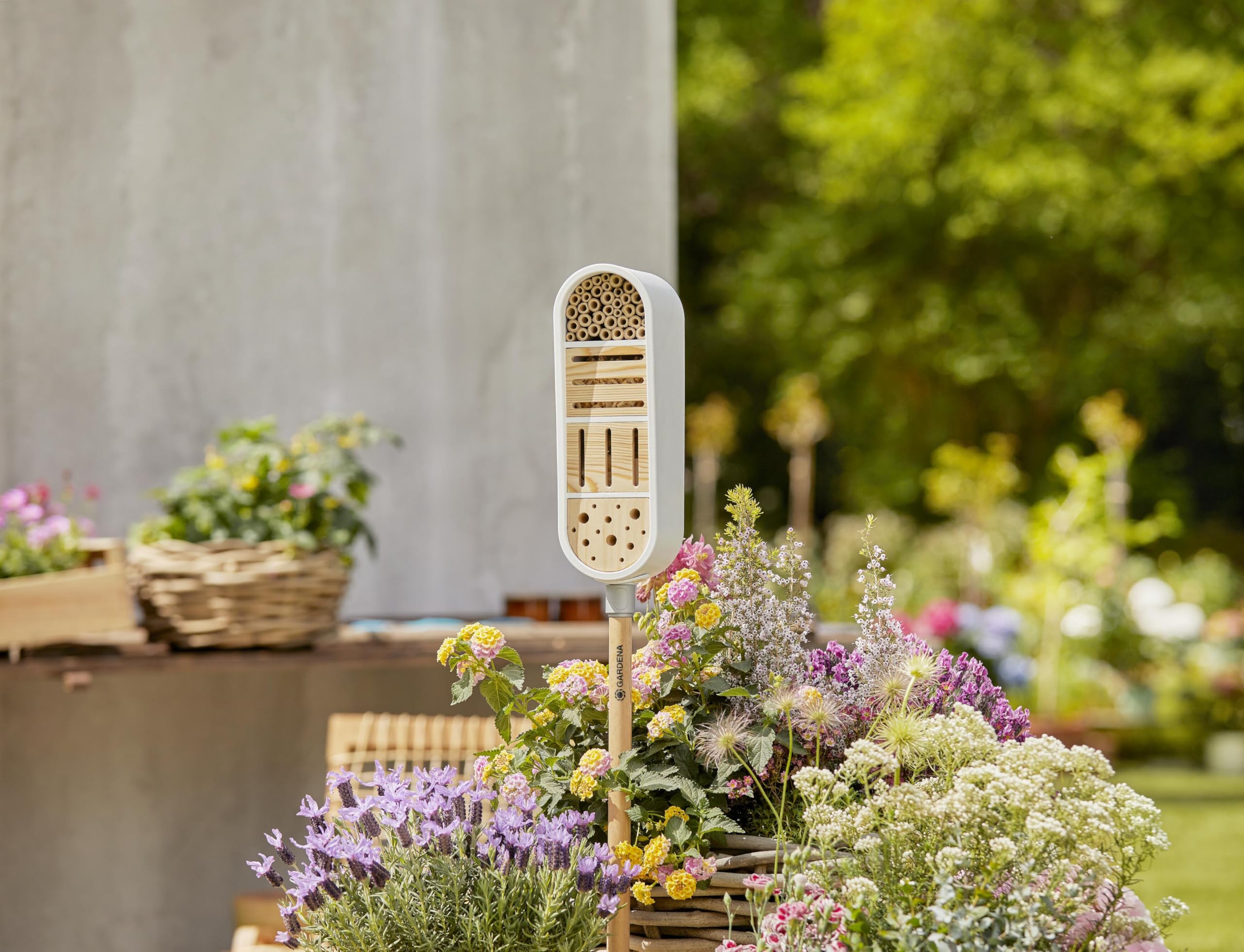 Gardena ClickUp! Insect Hotel: Protective house that promotes biodiversity, weatherproof, usable all year round - Image 3