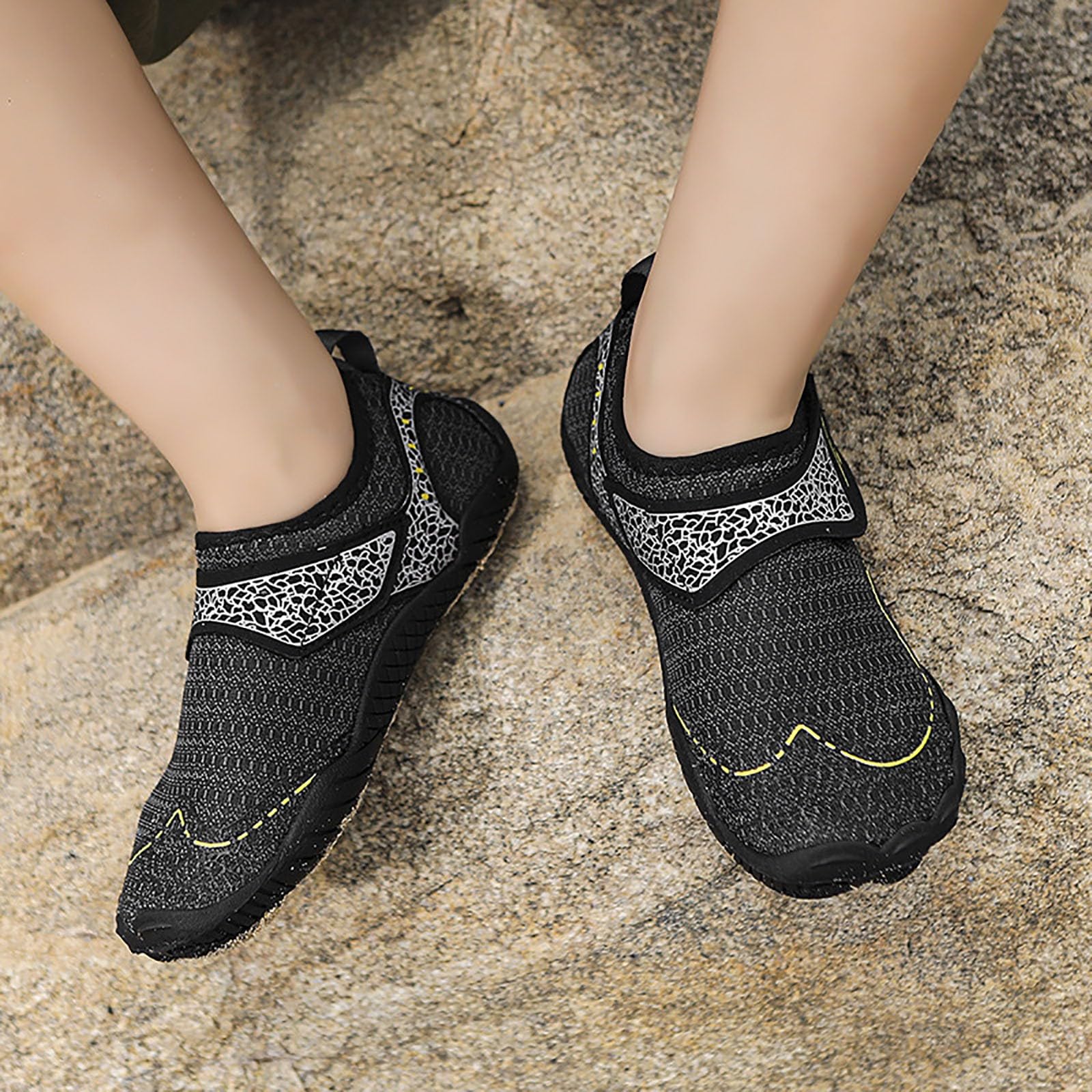Chaussures Pieds Nus Barefoot Enfant Chausson De Gym Plage Chaussons Chaussure Eau D Chaussettes Piscine Fille Sandale Pied Nu Basket 34 Foot Beach Boys Enfiler Bebe 32 d'eau Sport Garcon 36 Crampons