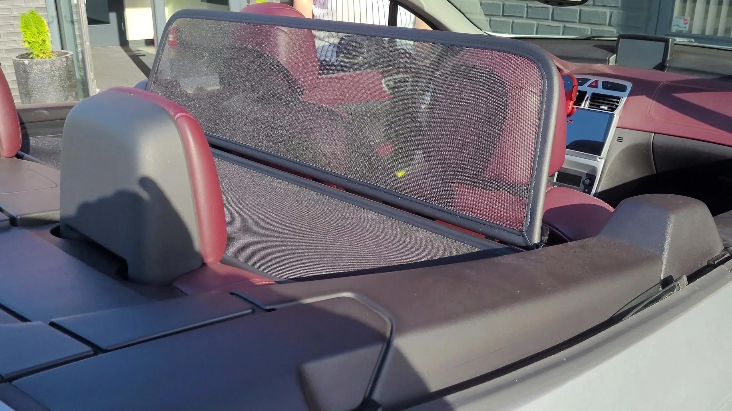 Déflecteur de vent pliable avec fermeture rapide - noir pour Peugeot 307CC | Filet Anti-Remous Coupe | Déflecteur d'air