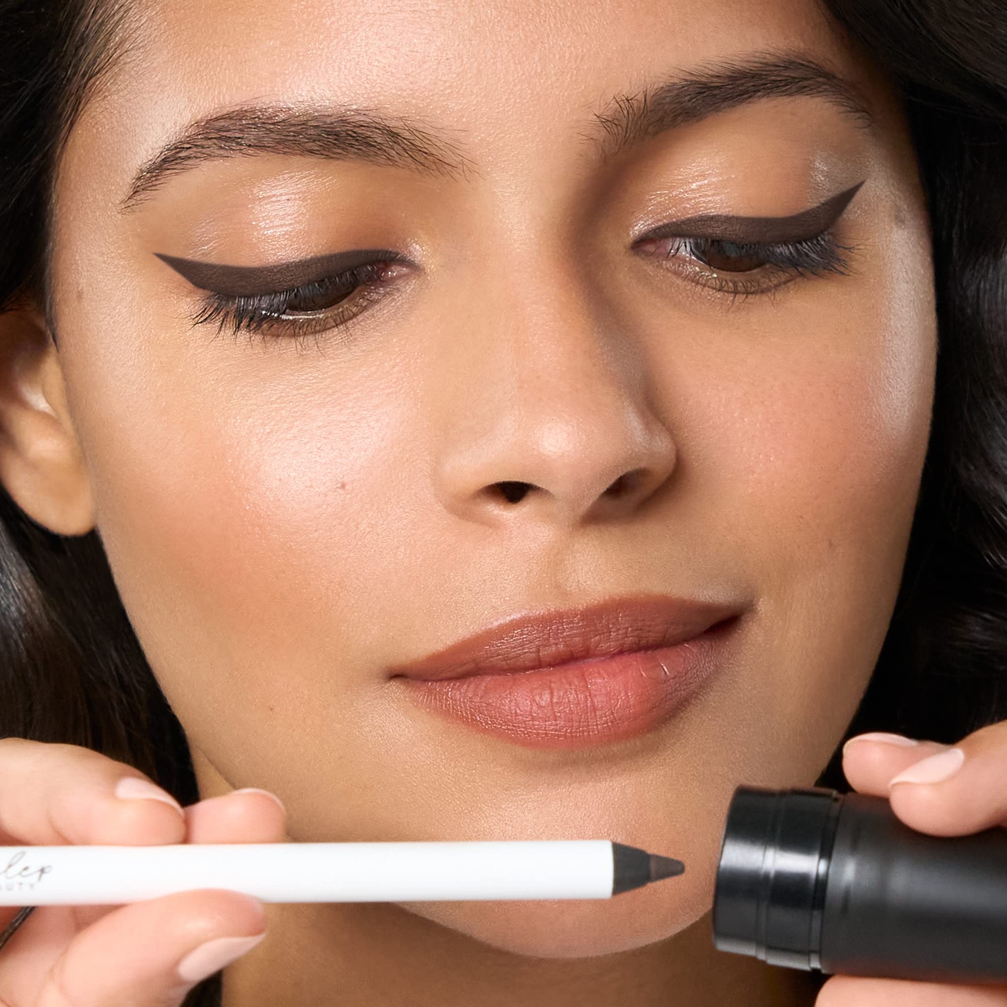 Julep When Pencil Met Gel-Schärfbarer Mehrzweck-Eyeliner-Bleistift – übertragungssicher – Hochleistungs-Liner, kräftiges Braun + Kosmetik-Make-up-Anspitzer