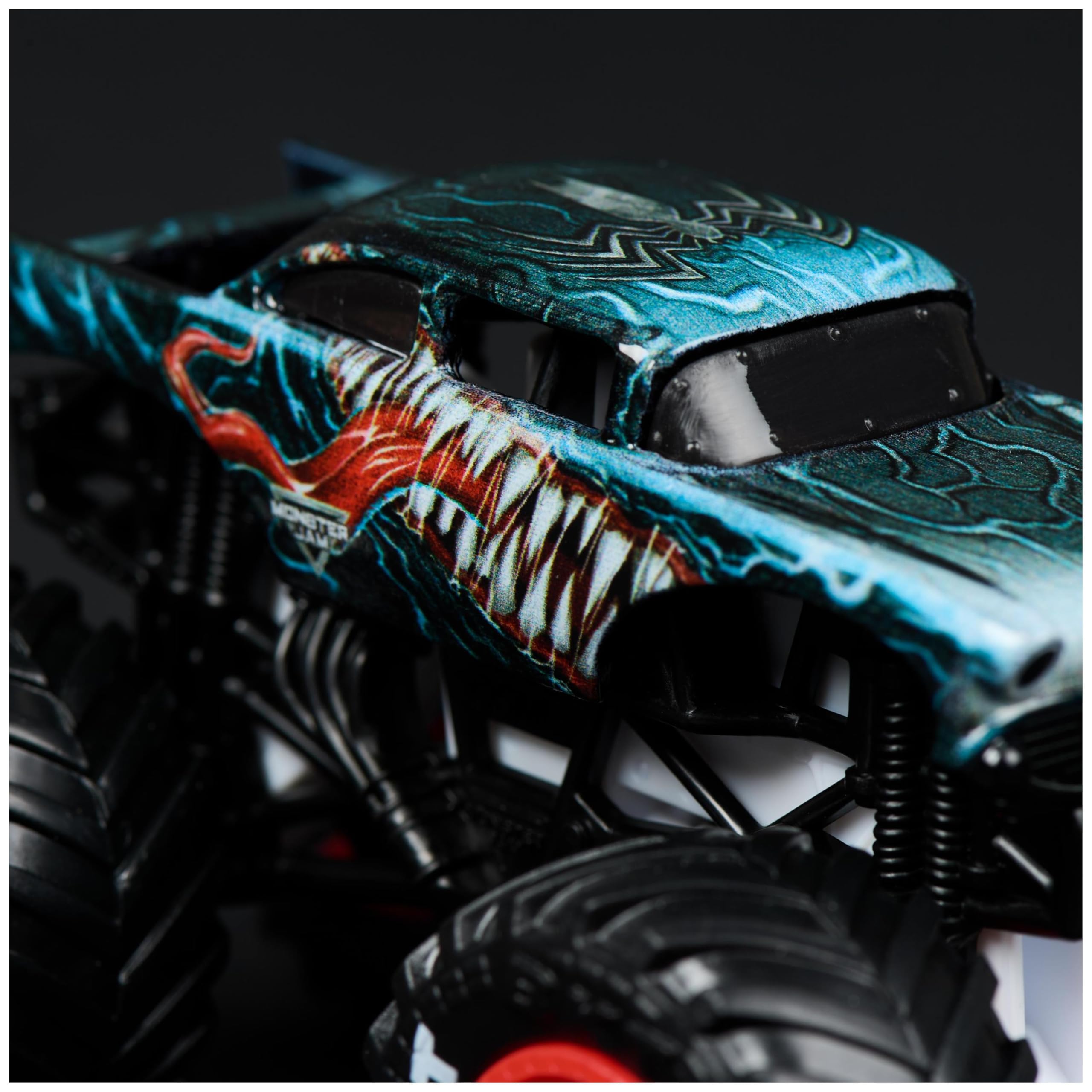 Monster Jam, Monster Truck die-cast ufficiali Marvel Iron Man Vs. War Machine, in scala 1:64, giocattoli per bambini e bambine dai 3 anni in su