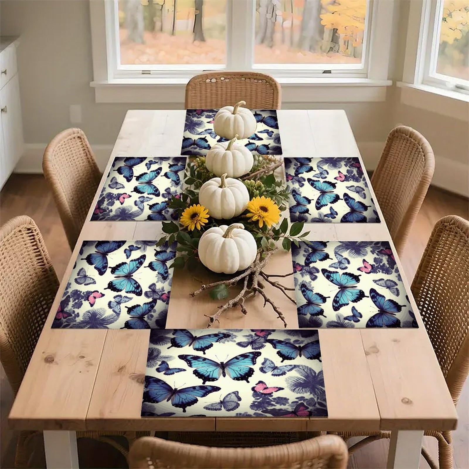 Beautiful Butterfly Placemats Non-Slip Heat Resistant Table Mats Flax Washable Cloth Place Mats Easy to Clean Premium Placemat for Kitchen Dining Table Decor Party Outdoor