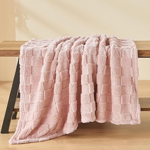 Miniatura 9 de NEWCOSPLAY Manta de franela sedosa de alta calidad, súper suave, ligera, a cuadros 3D, para uso en todas las estaciones (cuadros rosados, manta de