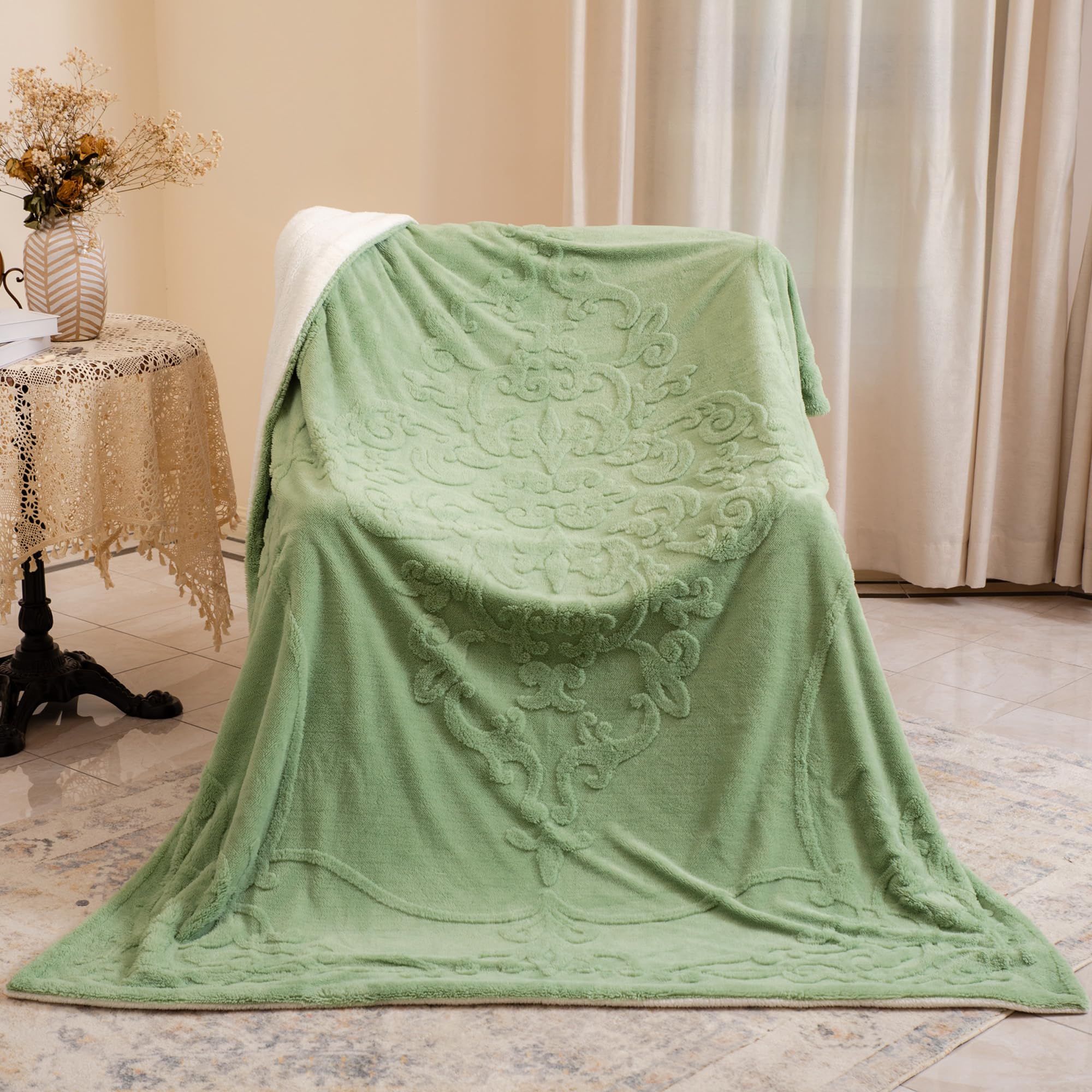 Amélie Home Sherpa Throw Blanket for Couch, Damask 3D Jacquard Pattern and Soft Teddy Sherpa Reverse, Decorative Fleece Thick Warm Blanket for Sofa Bed, Sage Green, 60"x 80"
