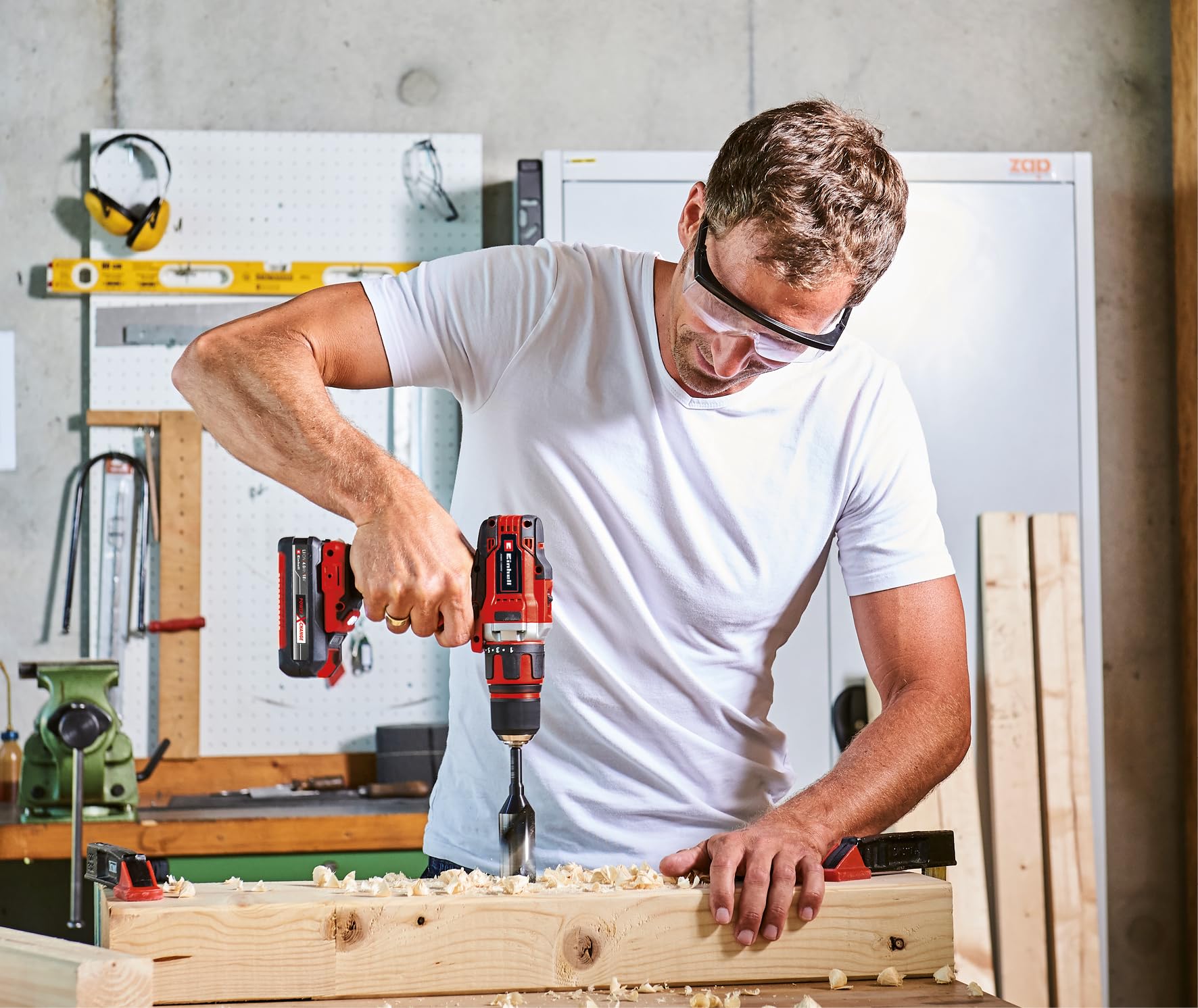Einhell Bohrschrauber TE-CD 18/40 Li + Winkelschleifer TC-AG 18/115 Li + Stichsäge TC-JS 18 Li Power X-Change (18 V, inkl. 1 x 4,0 Ah Akku, Ladegerät, Etui)