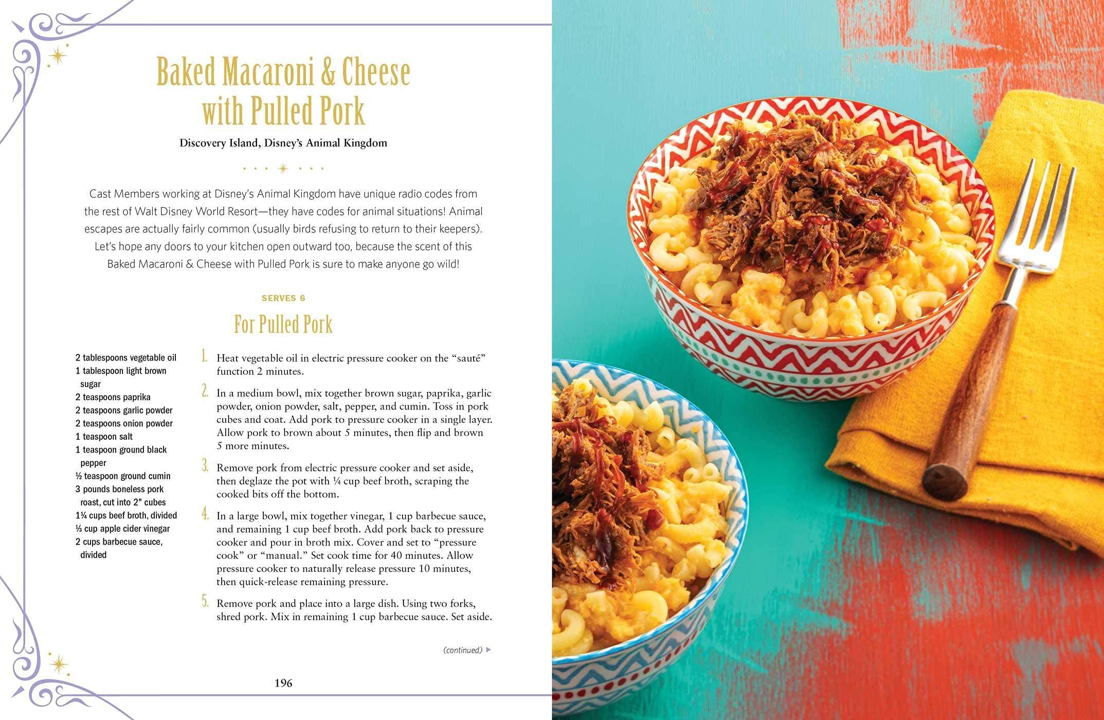 The Unofficial Disney Parks Cookbook: From Delicious Dole Whip to Tasty Mickey Pretzels, 100 Magical Disney-Inspired Recipes (Unofficial Cookbook) [Spiral-bound]