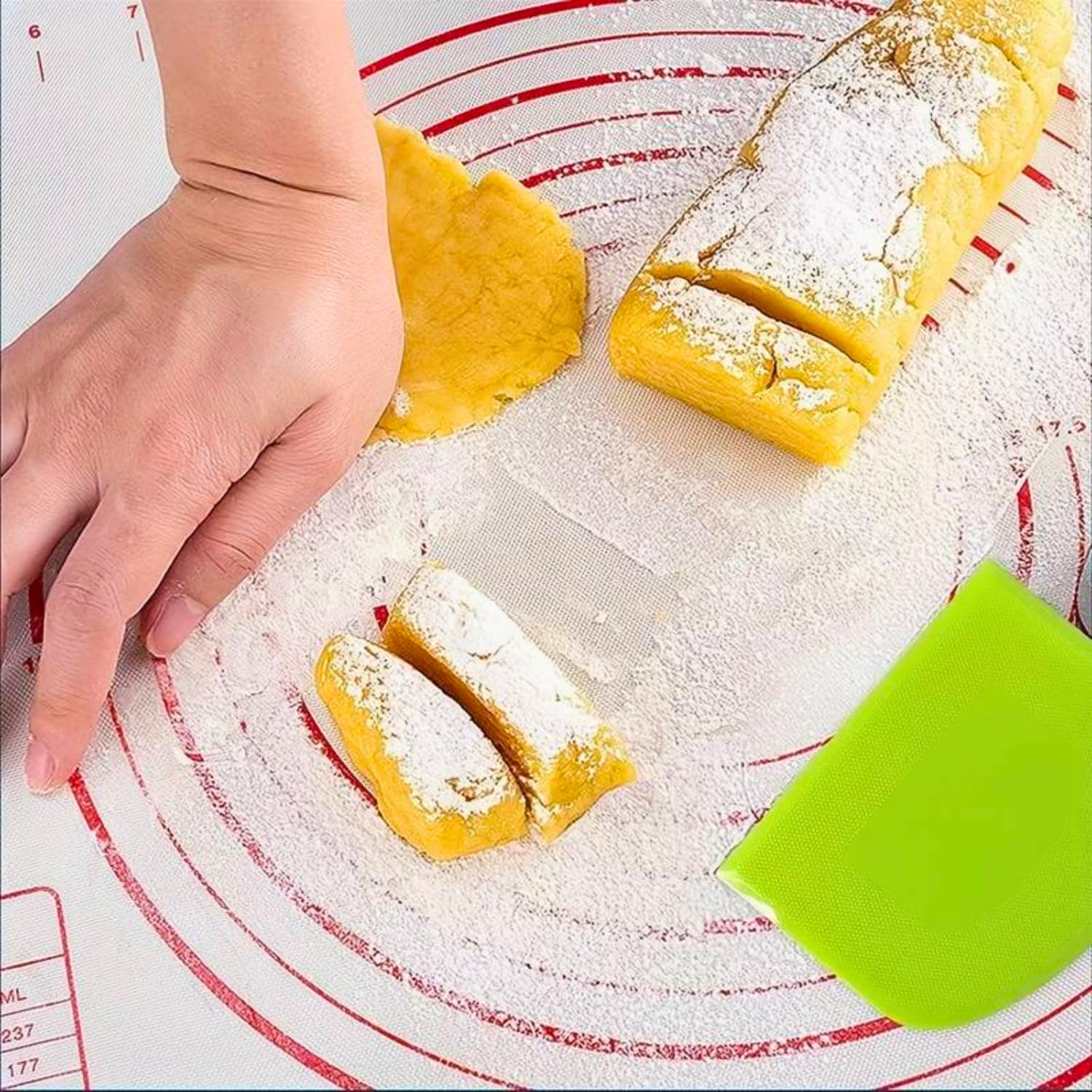 Set di raschietti per impasto, set di 2 raschietti in plastica per impasto 9,3 x 11,7 cm, tagliapasta flessibile e antiaderente per pizza, pasticceria, decorazione di torte (verde e bianco