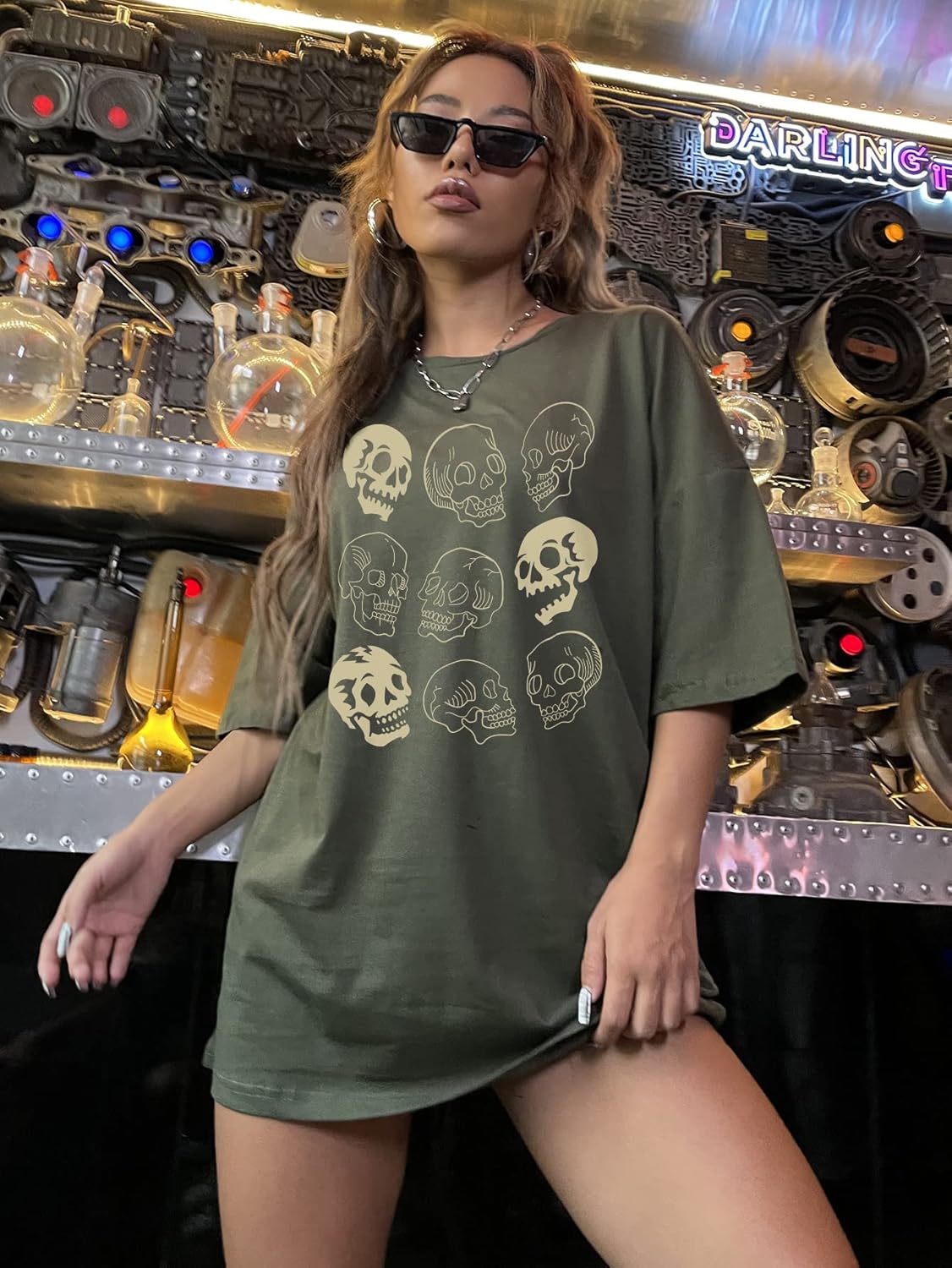 WDIRARA Women's Skull Print Half Sleeve Drop Shoulder Oversized Tee Casual T Shirts - Image 2