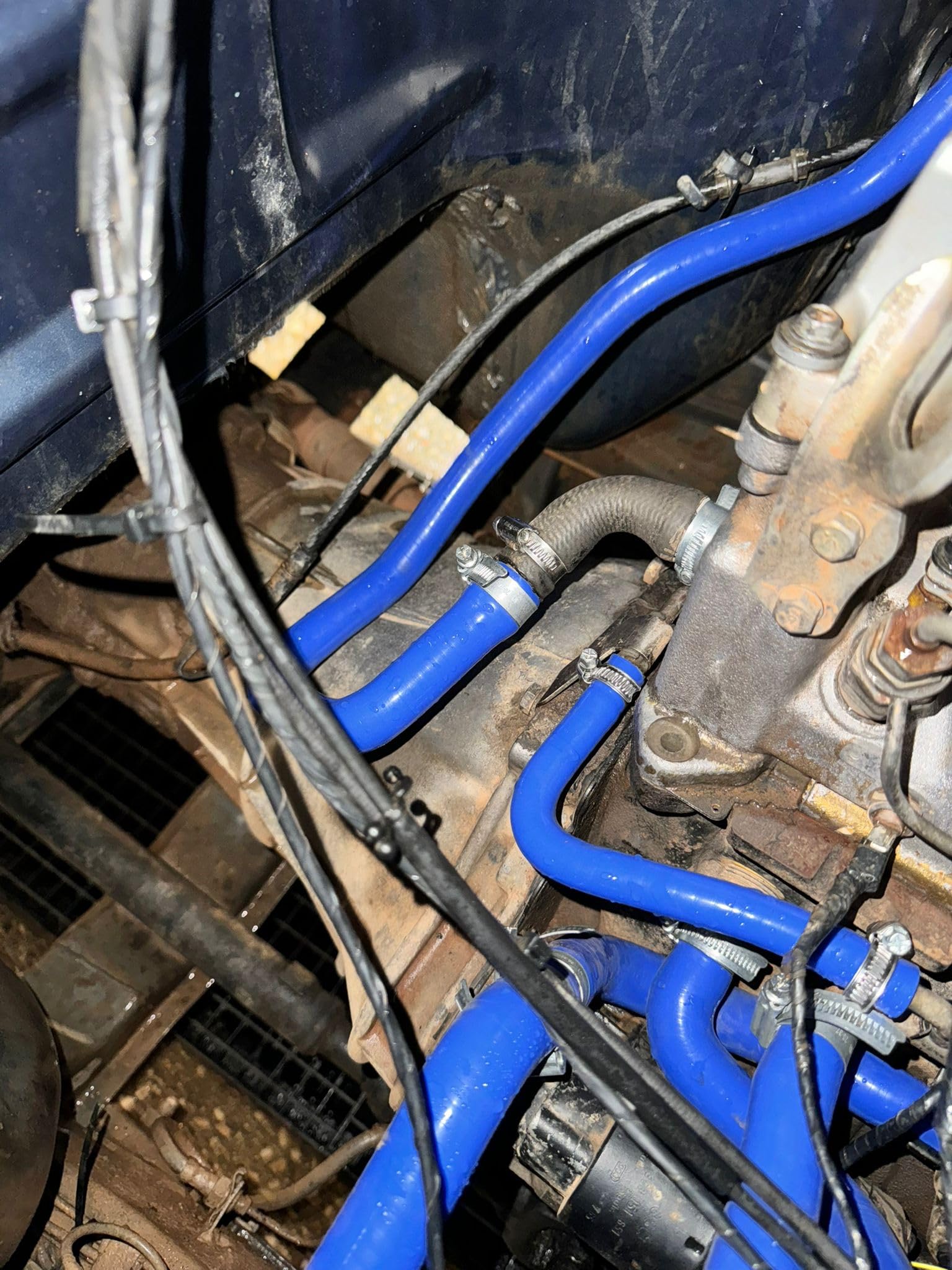 Juego Completo de 13 Manguitos del Circuito de Agua Refrigerante compatible con Nissan Patrol 260 K260 RD28T y RD28: Silicona Reforzada de 5mm (no válido para Y60) (Negro)