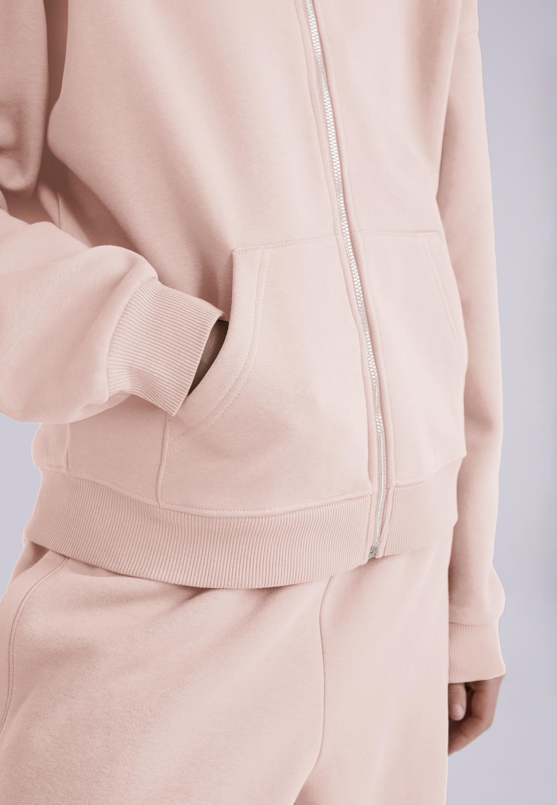 Style & Republic Sweat à capuche court zippé pour femme en polaire de coton – Coupe surdimensionnée, détails RIPP, confortable, de qualité supérieure et élégant avec fermeture éclair