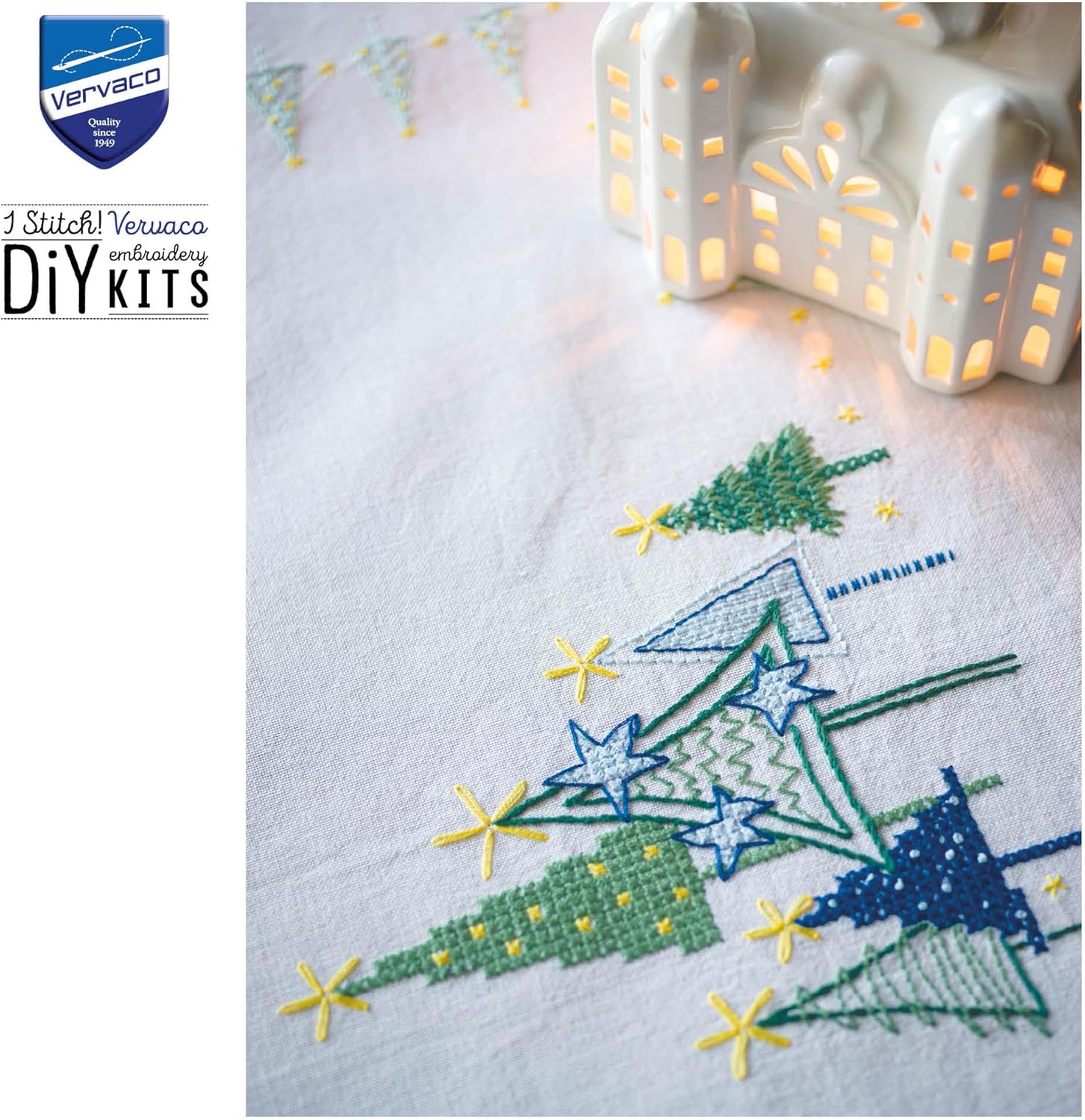 Vervaco Stamped Cross Stitch kit tablechloth Moderne Kiefern, 80x80cm, DIY
