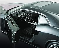 Vista 4 de Maisto 1:24 Scale Assembly Line 2008 Dodge Challenger SRT8 Diecast Model Kit (Colors May Vary) Small