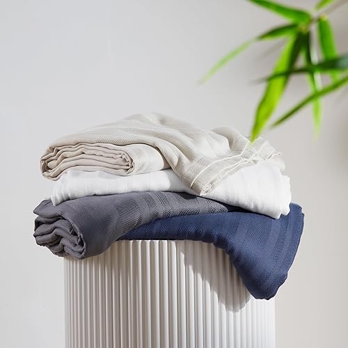 Miniatura 7 de Bedsure Manta ligera y refrescante, 100% rayón derivado del bambú, manta de verano fina y ligera con textura jacquard, manta blanca transpirable, 50