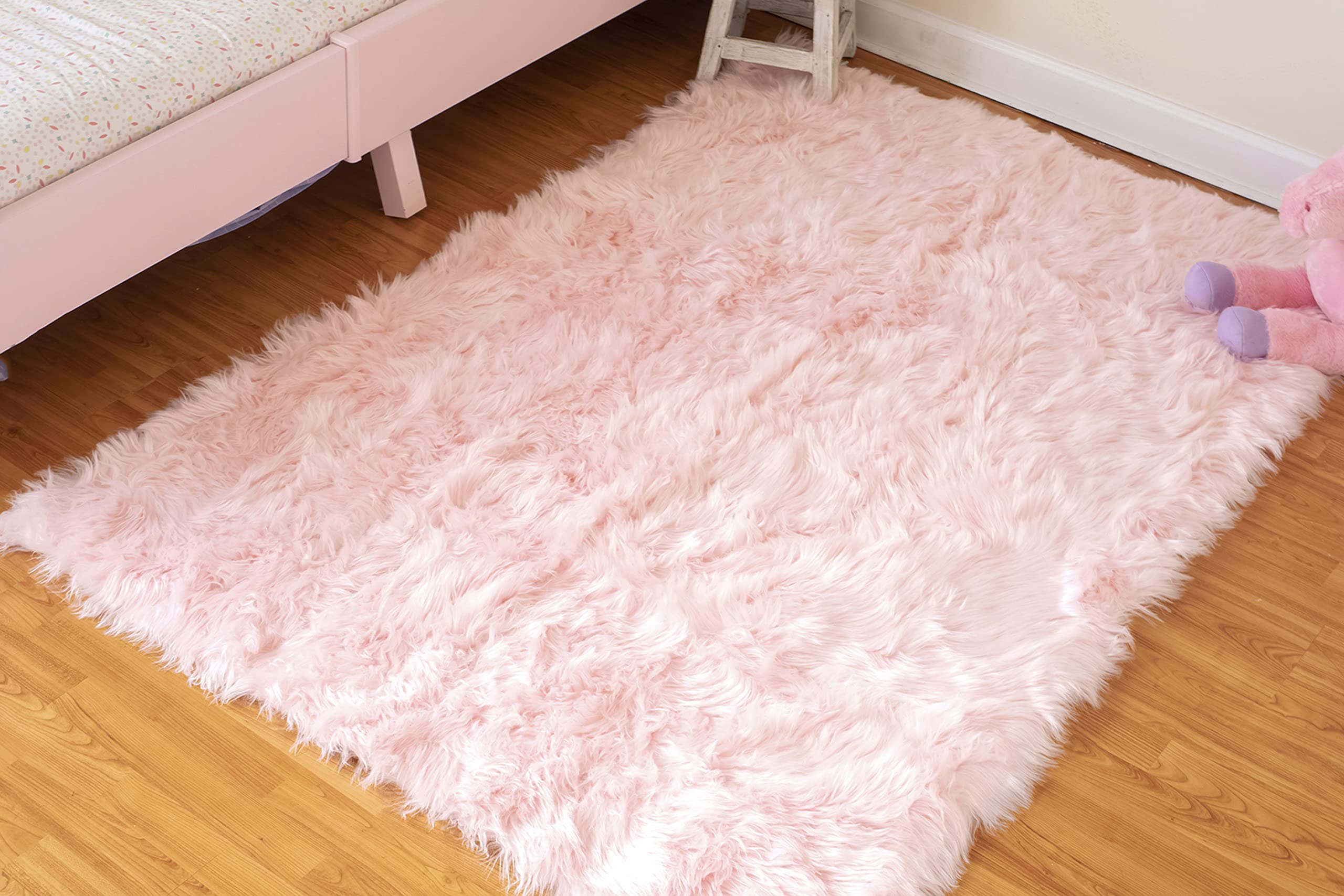 Silky Soft Faux Fur Rug, 3 ft. x 5 ft. Pink Fluffy Rug, Sheepskin