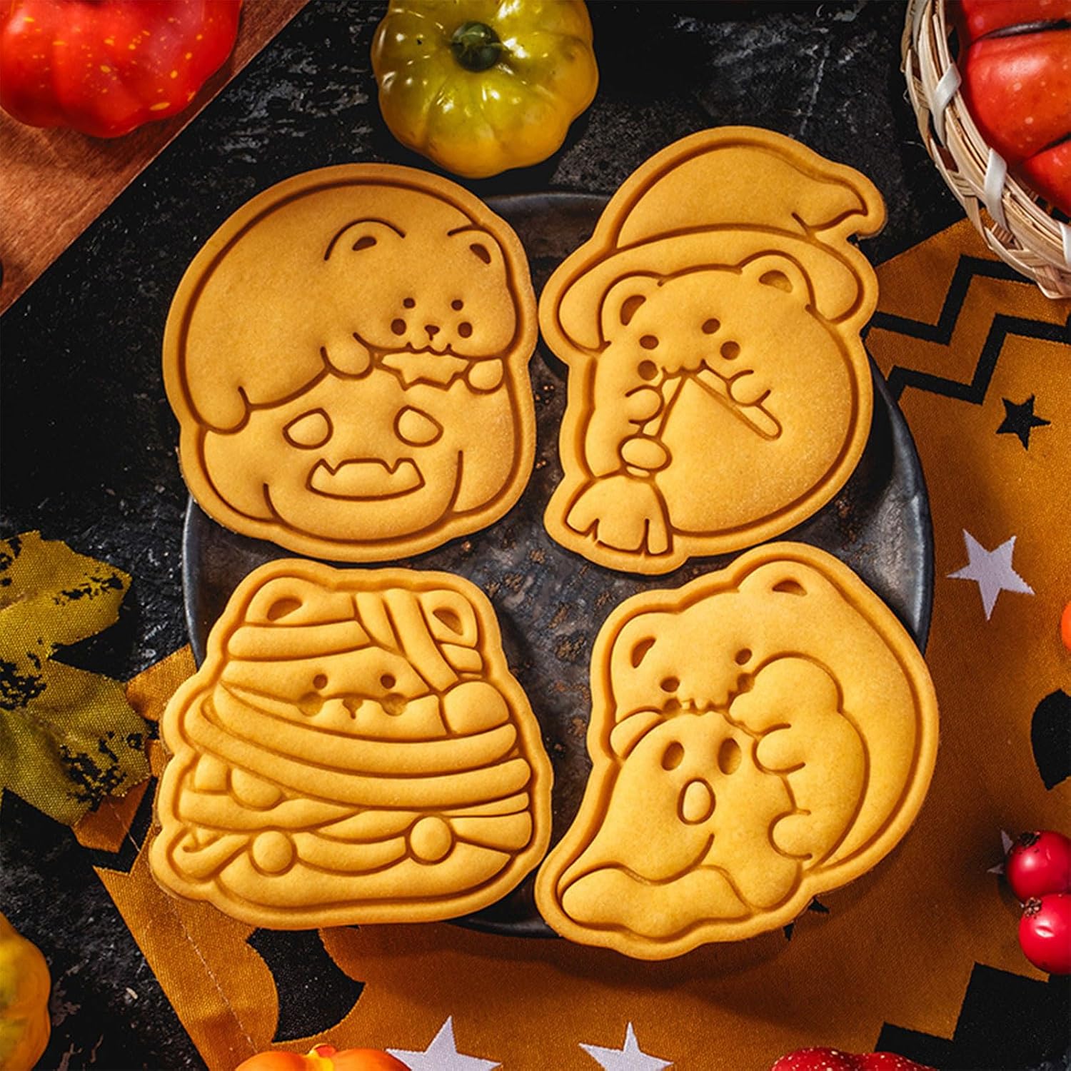 ユニークなハロウィンのクマ柄のビスケットカッター押し付け可能なビスケット型クッキースタンプベーキングデコレーションツール5個。