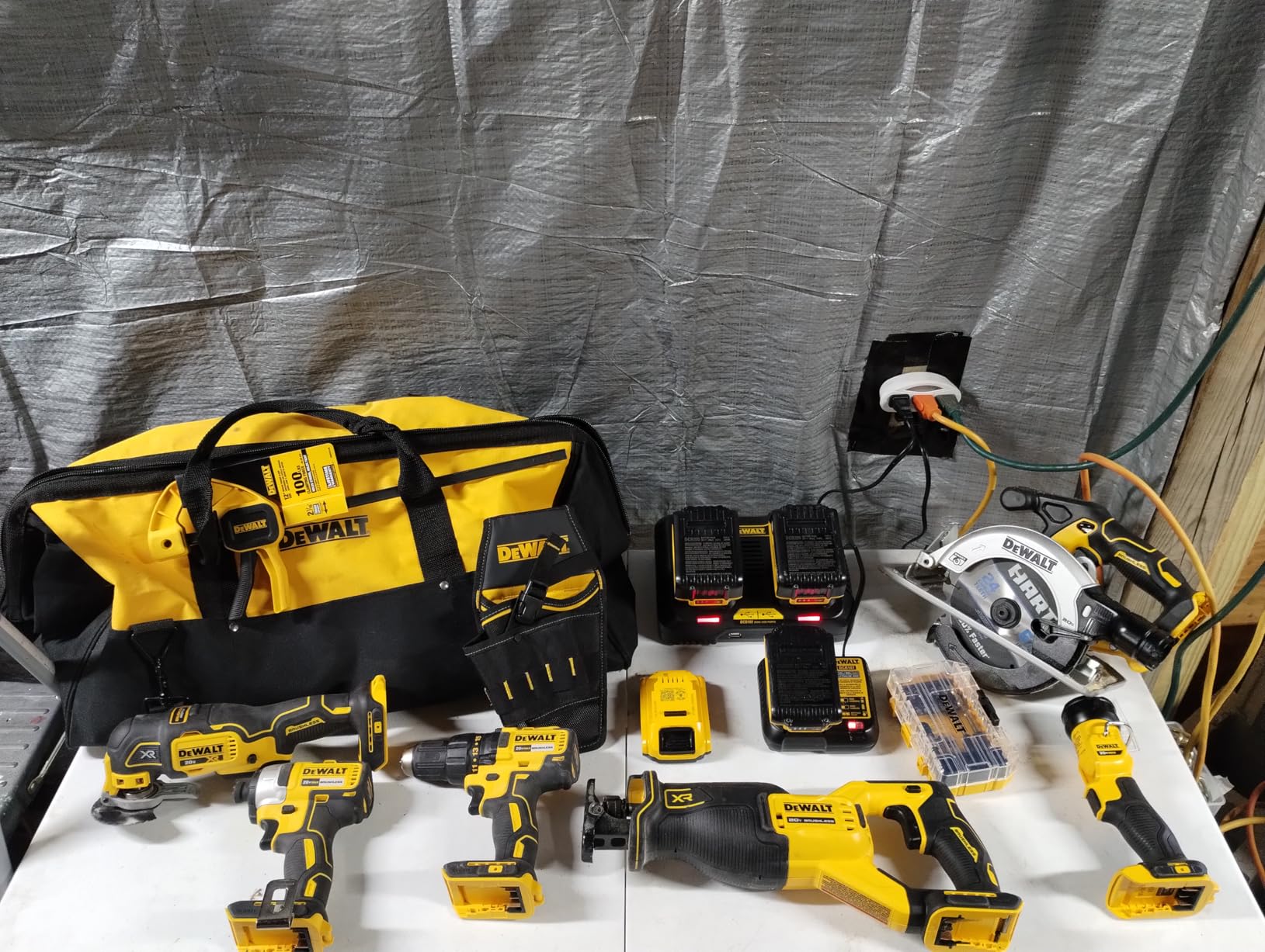 DEWALT 20V MAX Lithium-Ion 5.0 AH Battery (2-Pack) photo review