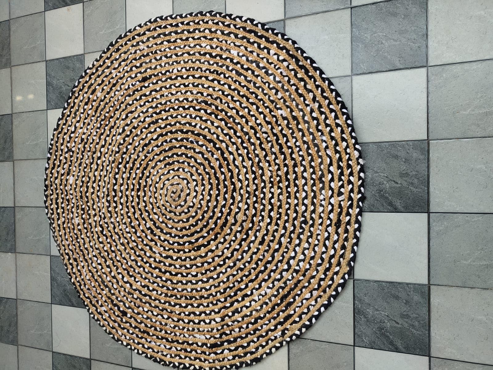 Tapis de sol tressé rond Yonir grand format en jute et coton pour salon et chambre