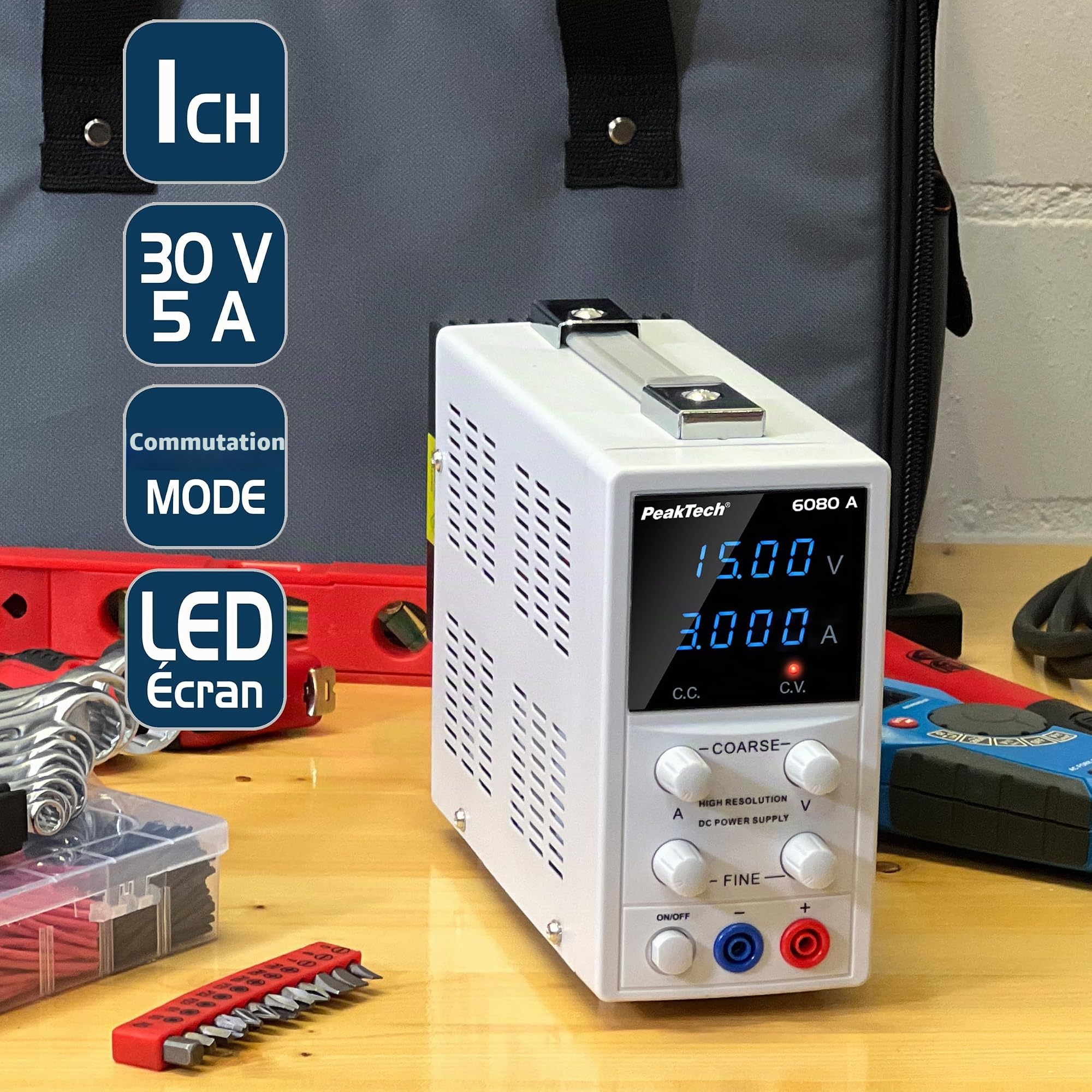 PeakTech 6080 A – Alimentation de laboratoire 0 – 15V / 0 – 3A DC – Alimentation professionnelle haute résolution à régulation linéaire avec affichage LED bleu et protection contre les surtensions