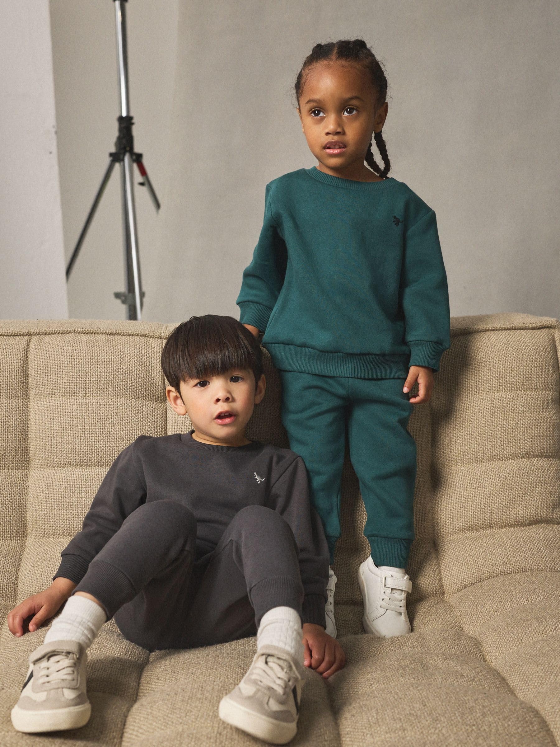 NEXT Ragazzo Confezione da 2 completi con felpa e pantaloni da jogging
