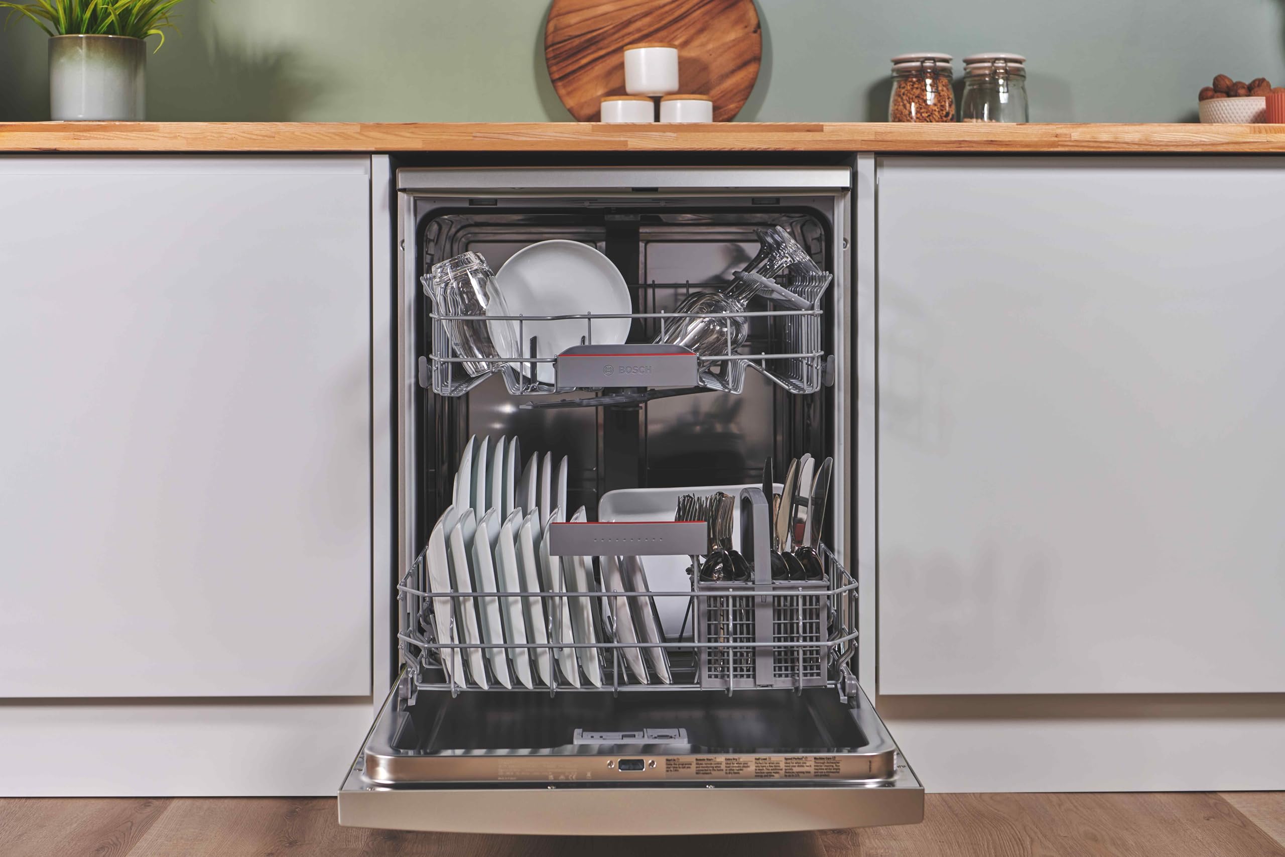 Bosch SMS4EKI06G Series 4, Free-Standing Dishwasher 60 cm, B Energy Rated, 13 Place Settings, 9 Litre, ExtraDry, Silence Plus 42dB Quiet,Rackmatic Adjustable Basket, Silver Inox — view 6