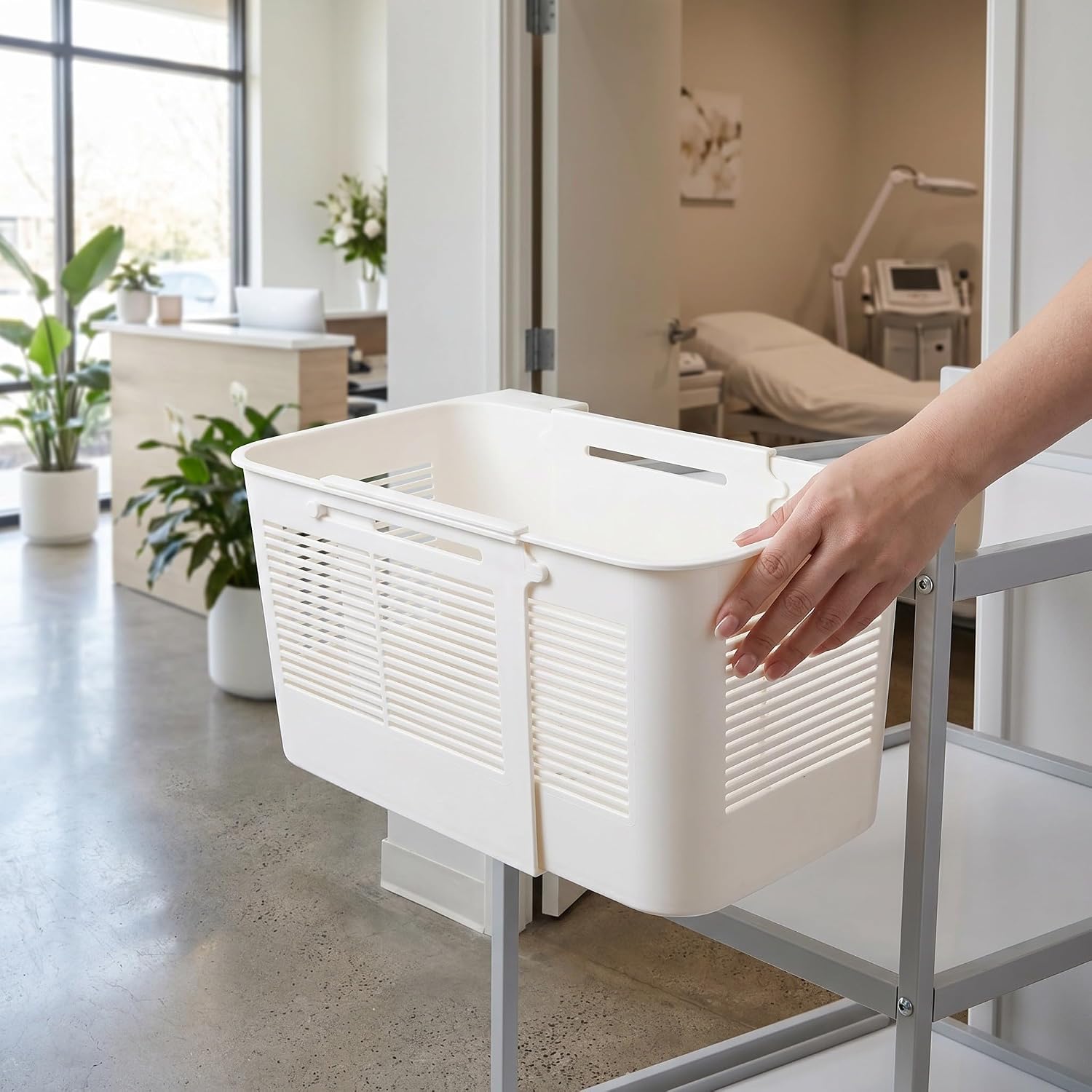 Telescopic Hanging Basket for Salon Trolley Cart Organizer, Adjustable Length Plastic Hanging Storage Container with Enhanced Bottom Support and Rounded Edges, Portable Spa Beauty