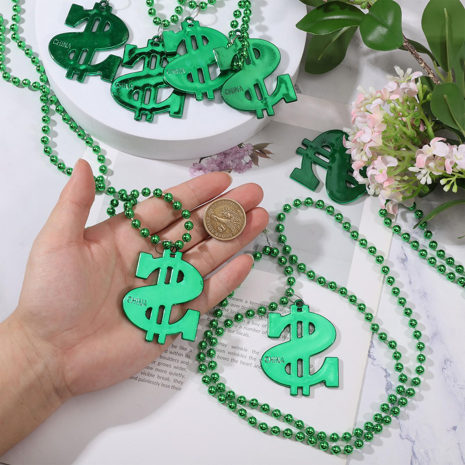 CHGCRAFT Collier Pendentif Dollar (48 pièce) Idéal pour les Anniversaires et les Soirées Hip Hop Verte