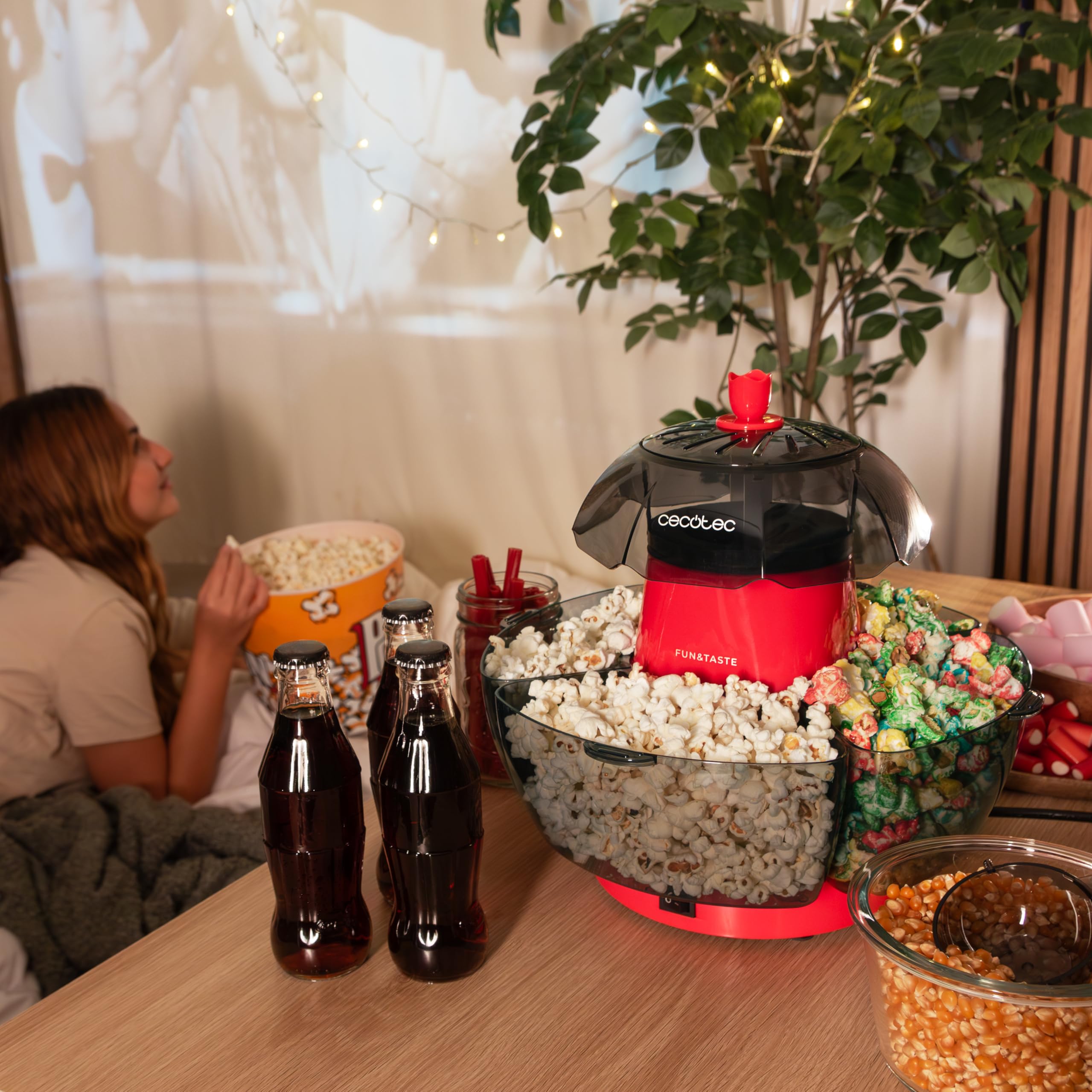 Cecotec Macchina Popcorn Fun&Taste PCorn Lotus. 1200W, Popcorn Pronti in 2 Minuti, Include 4 Contenitori Rimovibili Capacità Totale 4,5 L per snack sani veloci e divertimento in famiglia