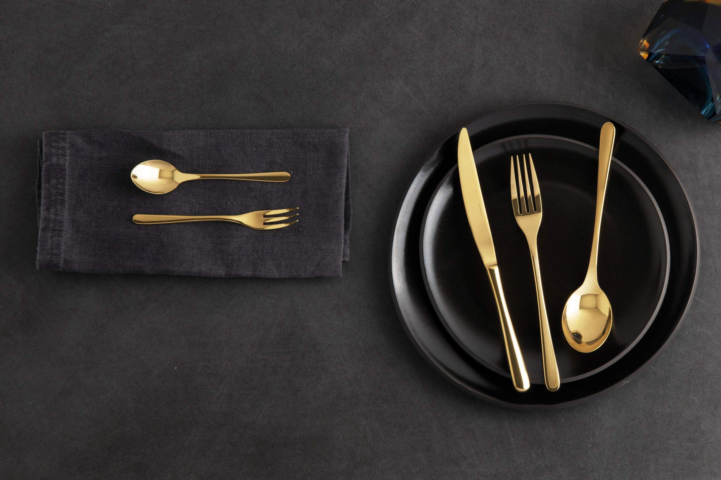Sambonet - TASTE Tafelbesteck Set für 12 Personen, 60-teilig aus Edelstahl PVD-Finish, spülmaschinenfest, gold