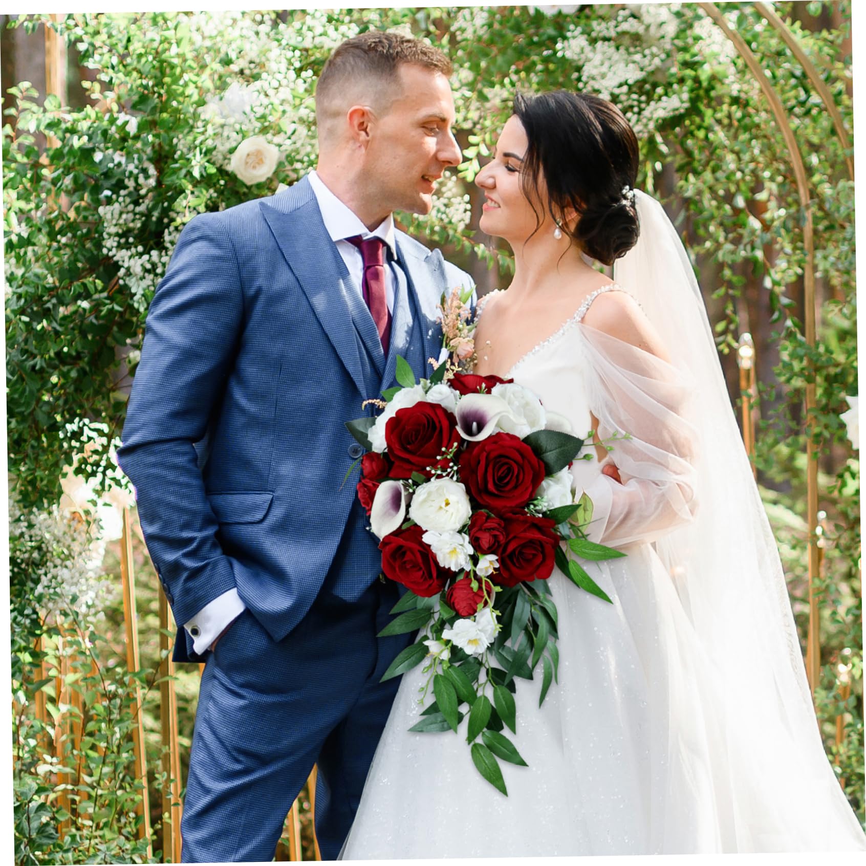 Bouquet de Mariage Lys Rouges et Rose Artificiel en Cascade