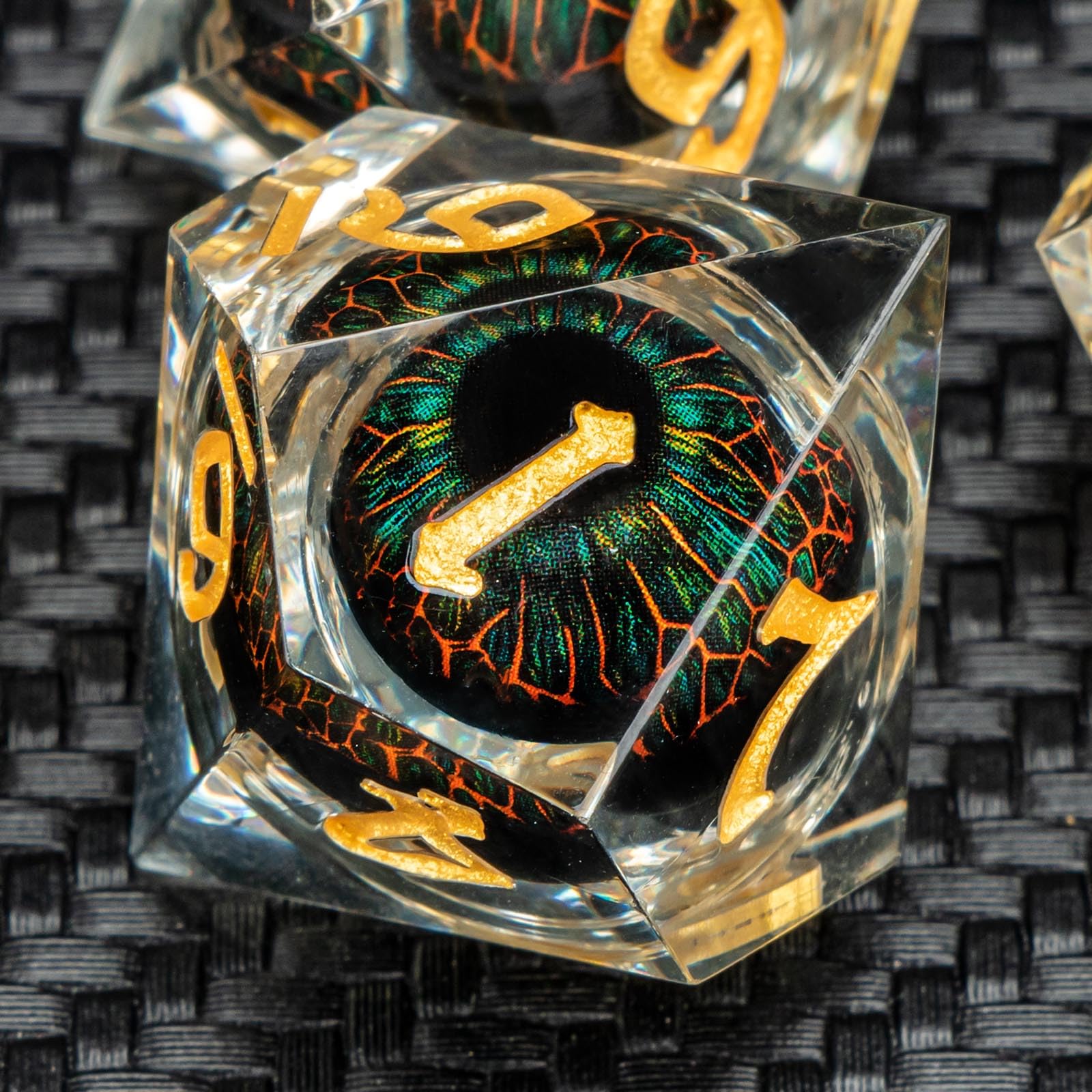 KERWELLSI Set di dadi galleggianti in resina con nucleo liquido, con confezione regalo, dadi poliedrici per giochi di ruolo D20 D12 D10 D8 D6 D4