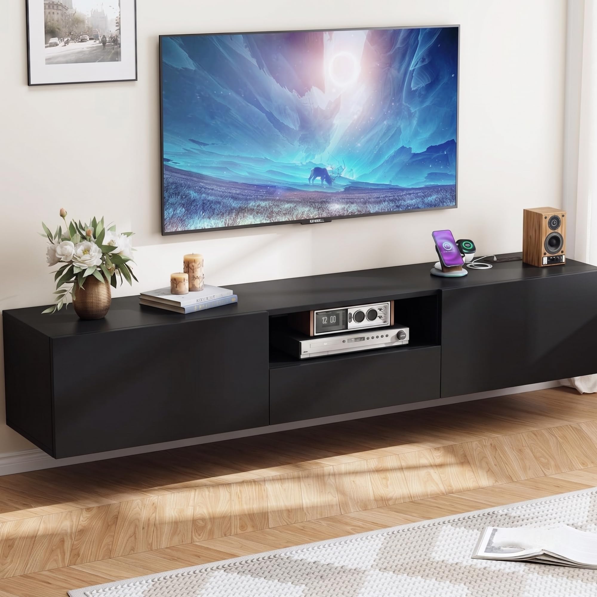 Hangendes TV-Lowboard 180 cm – Wandmontage mit 2 Klappen & offenen Faechern, TV-Schrank in Schwarz Holzoptik, Fuer Fernseher bis 75 Zoll
