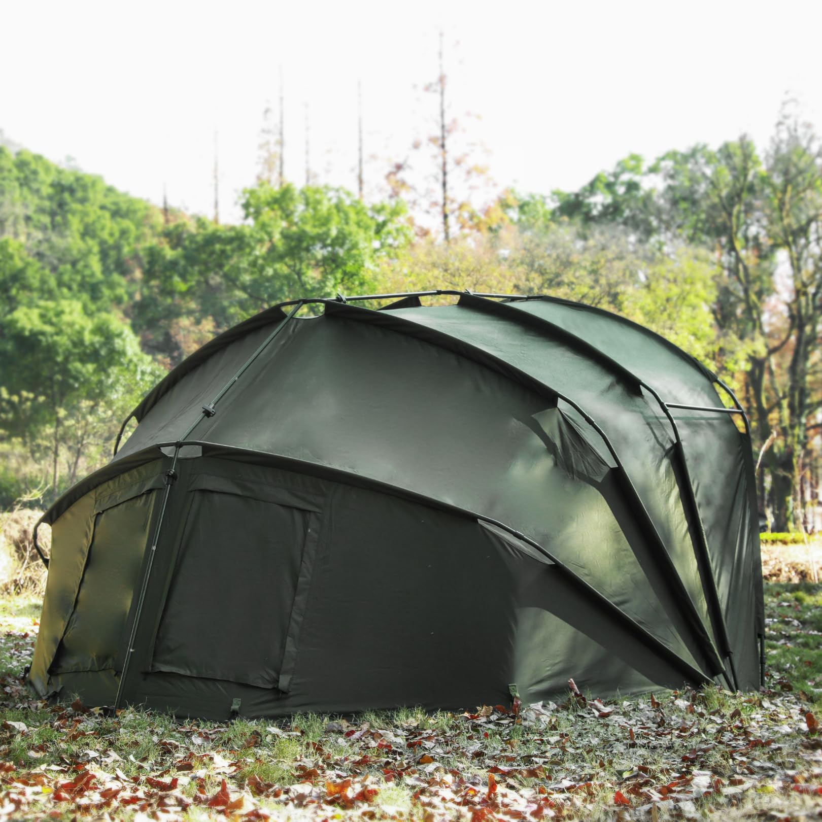MK-Angelsport Fort Knox 2 Mann Angelzelt Dark Night 2.0 – Wasserdichtes Karpfenzelt | Sturmresistentes und abgedunkeltes Bivvy für Profi-Angler mit optimaler Belüftung durch Moskitonetze