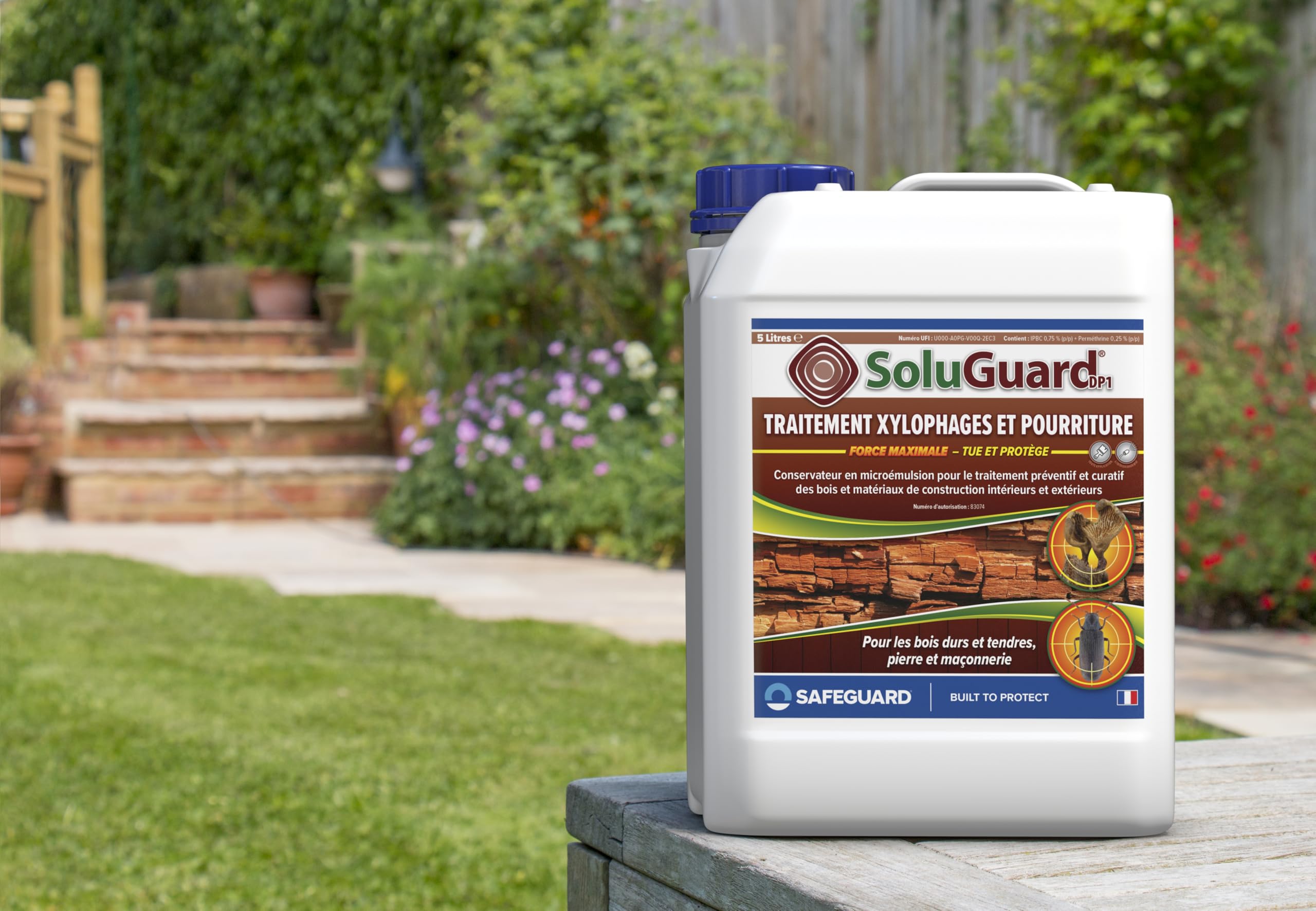 SoluGuard Traitement Xylophages et Pourriture du Bois - 5 L - Protection Fongicide Poutre, Charpente, Bois Intérieur et Extérieur - Protection Contre les Vrillettes, Termites et les Champignons