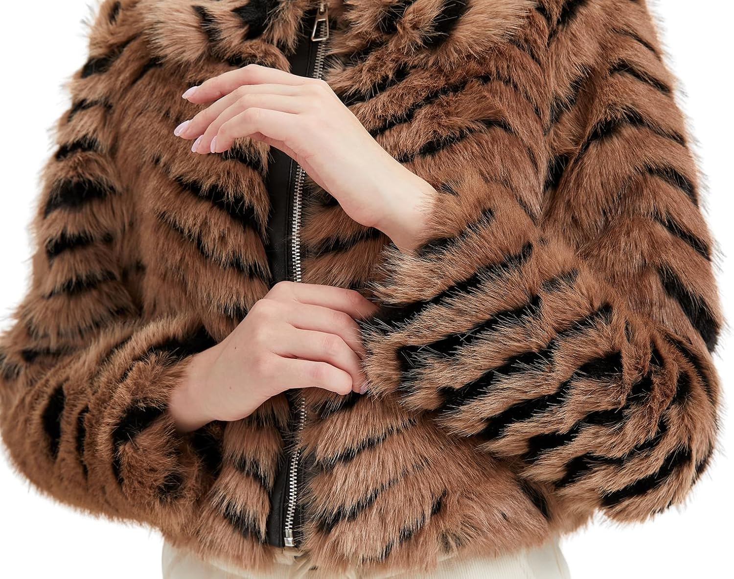 GRAN ORIENTE Women Faux Fur Leopard Print Cropped Jacket,Fleece Fluffy Leather Lined Zip Up Coat - Image 3
